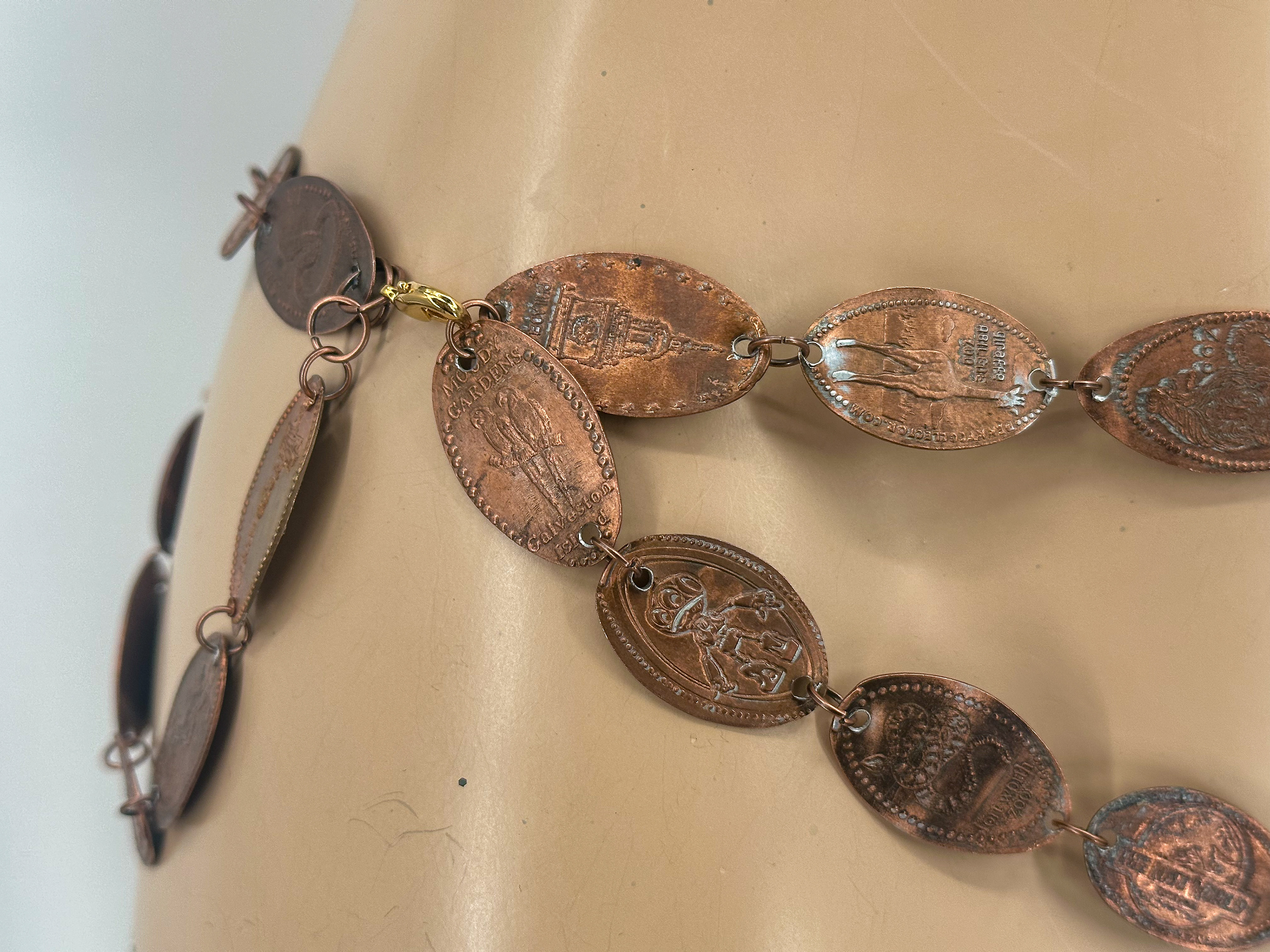 Souvenir Penny Adjustable Belt / Fall 2022