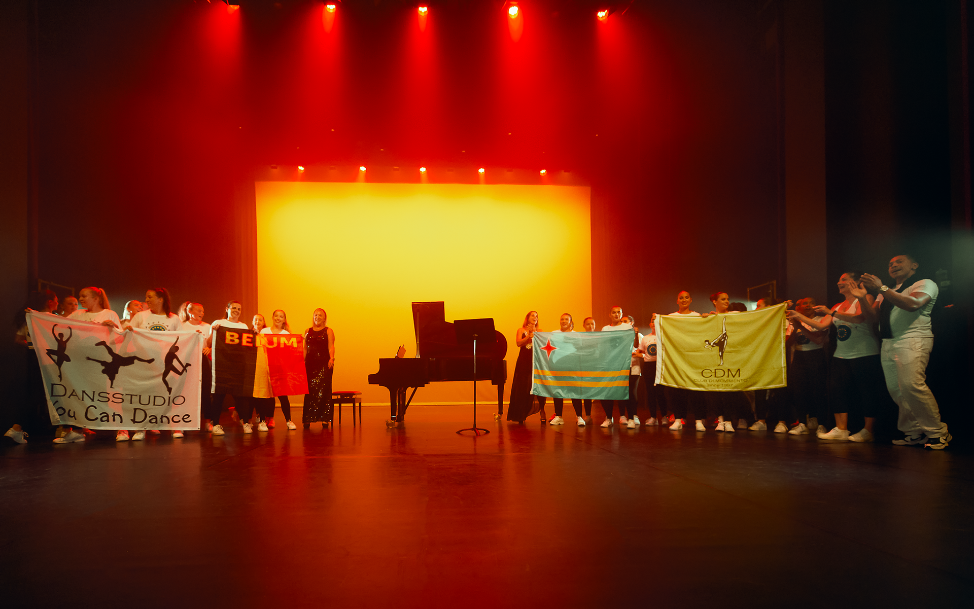  🇧🇪 ‘Dance into happiness’ 🇦🇼 