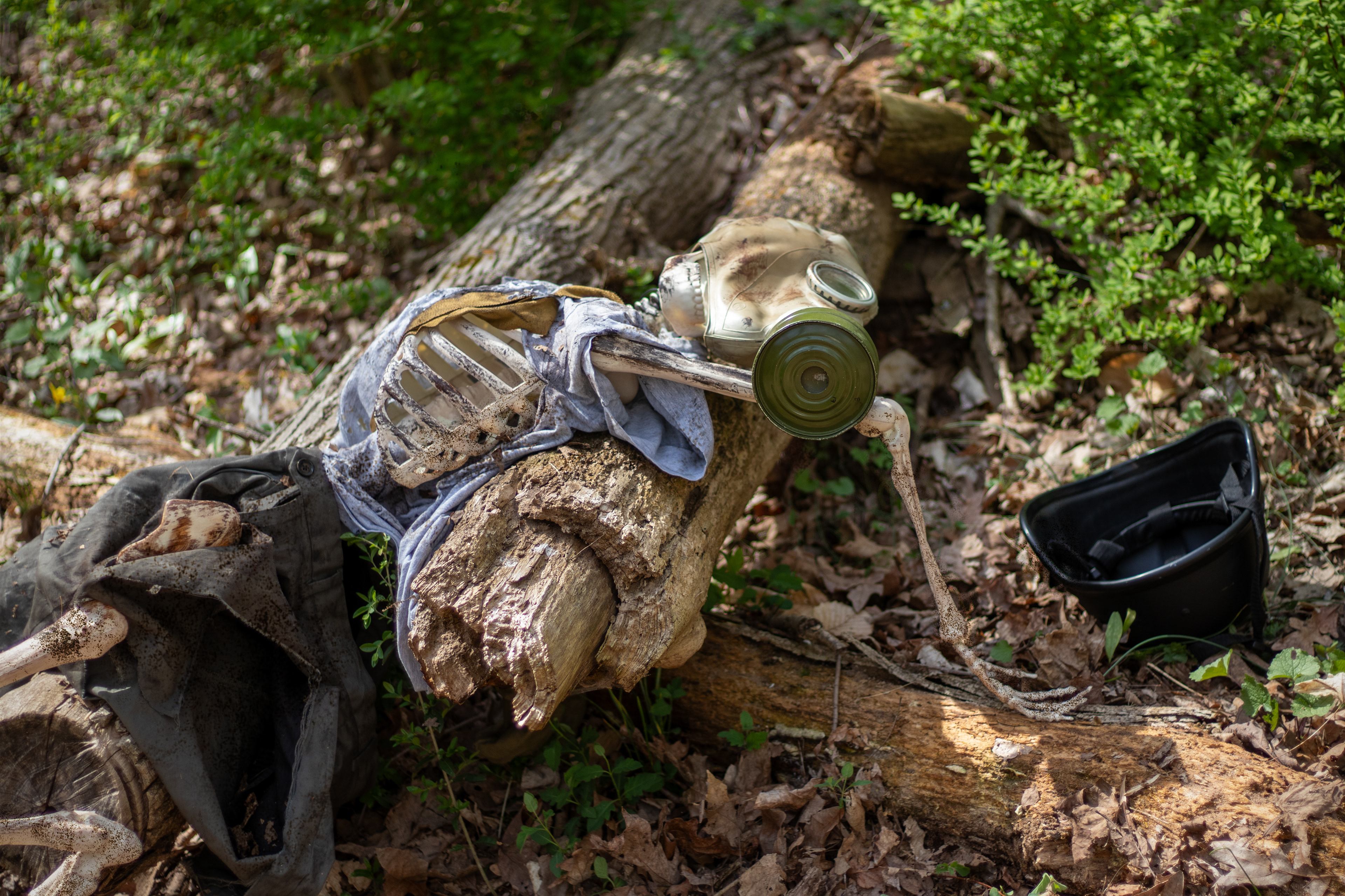 Environmental Storytelling Skeleton #1