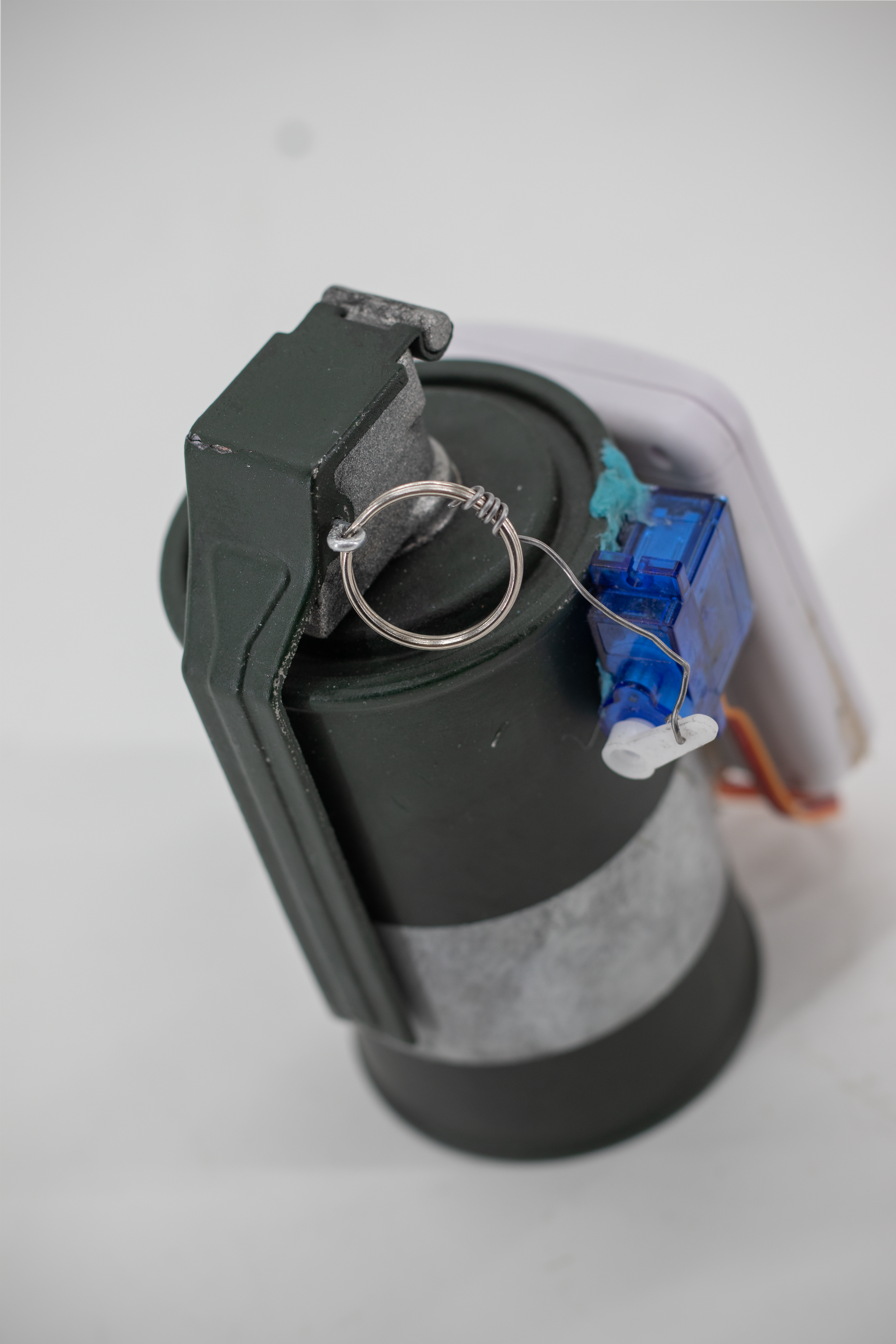 Jury-rigged Smoke Grenade Time Bomb