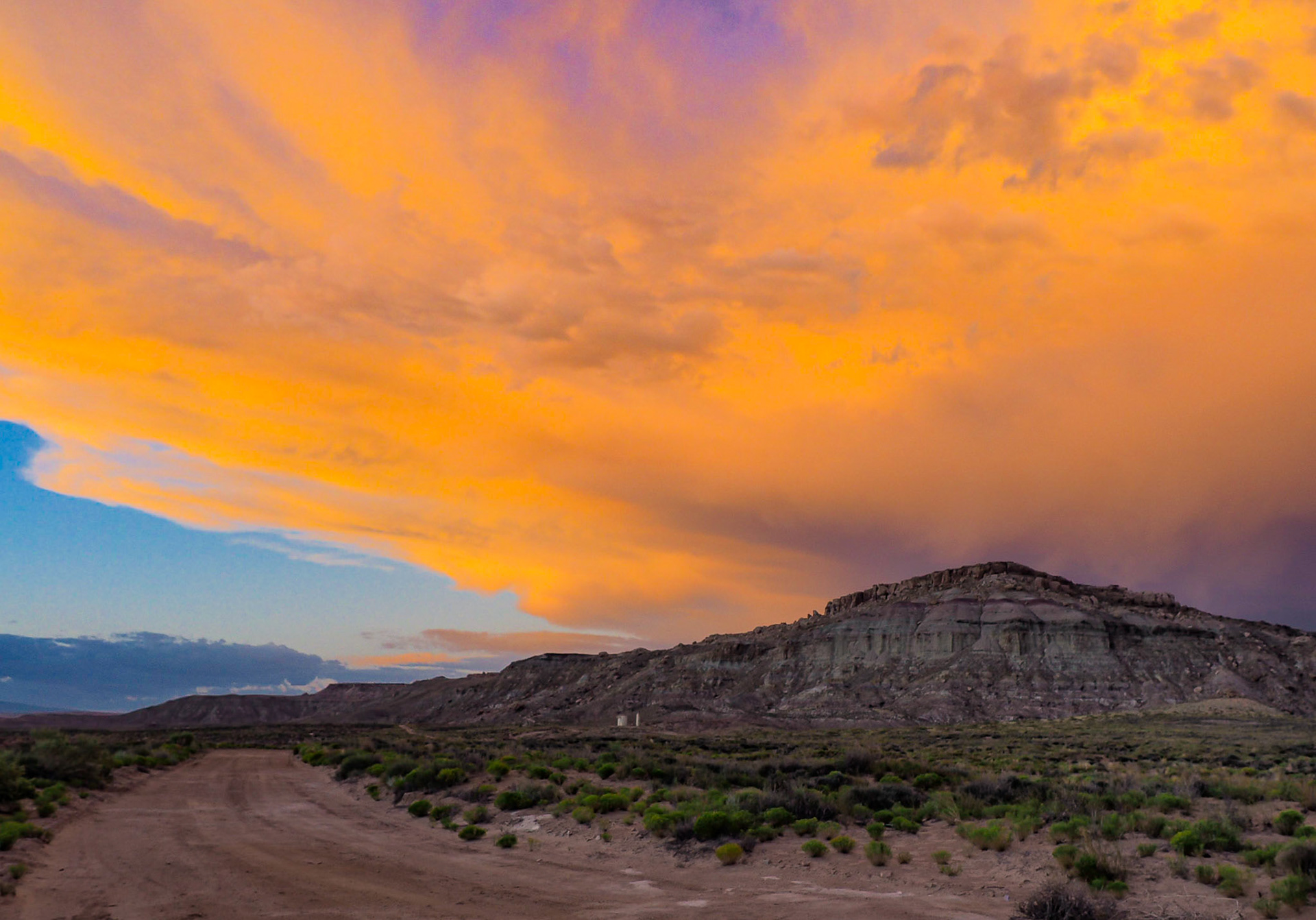 Skies near Bluff, UT