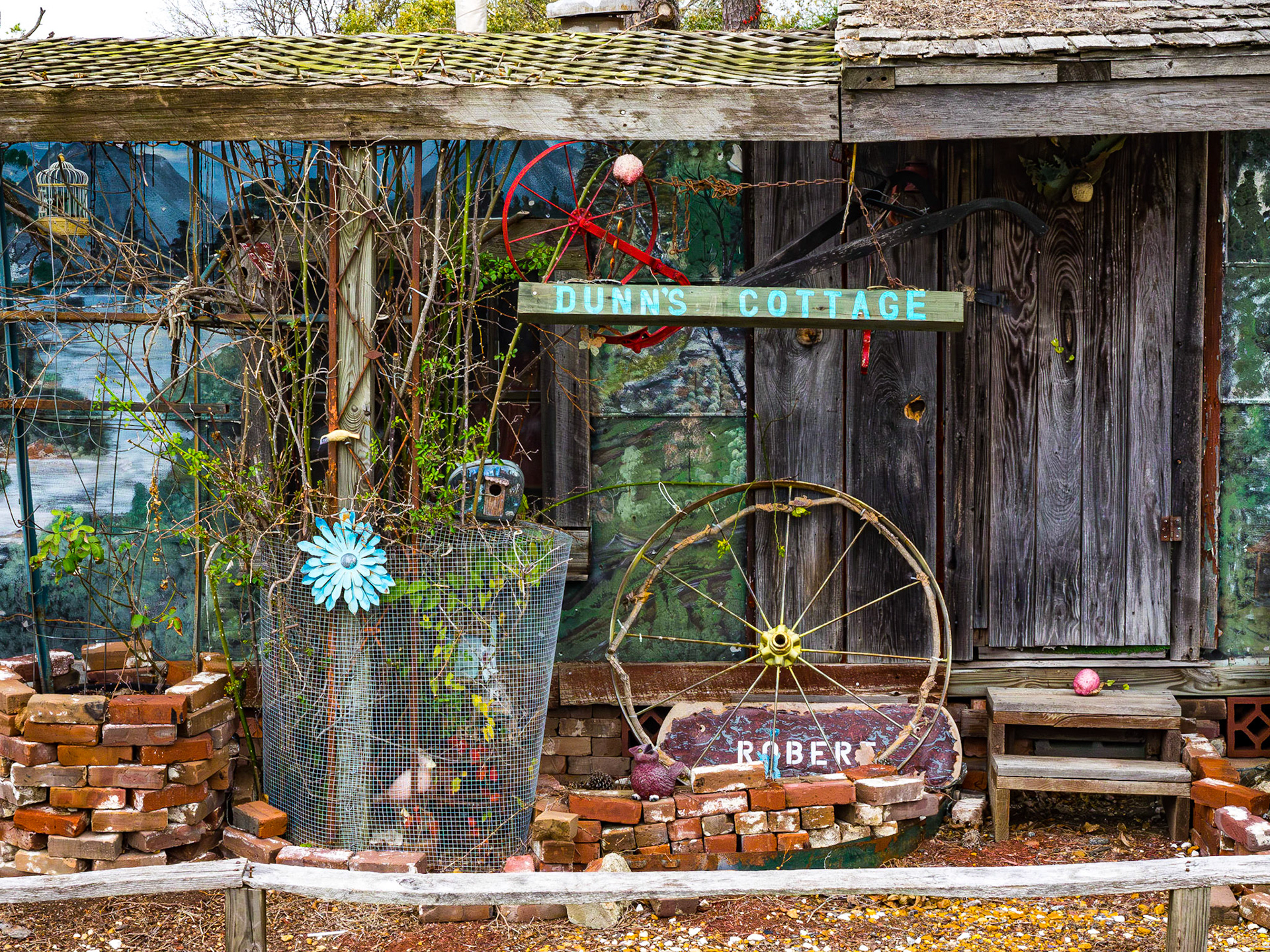 Robert Dunn's Cottage - Near Duncan, MS