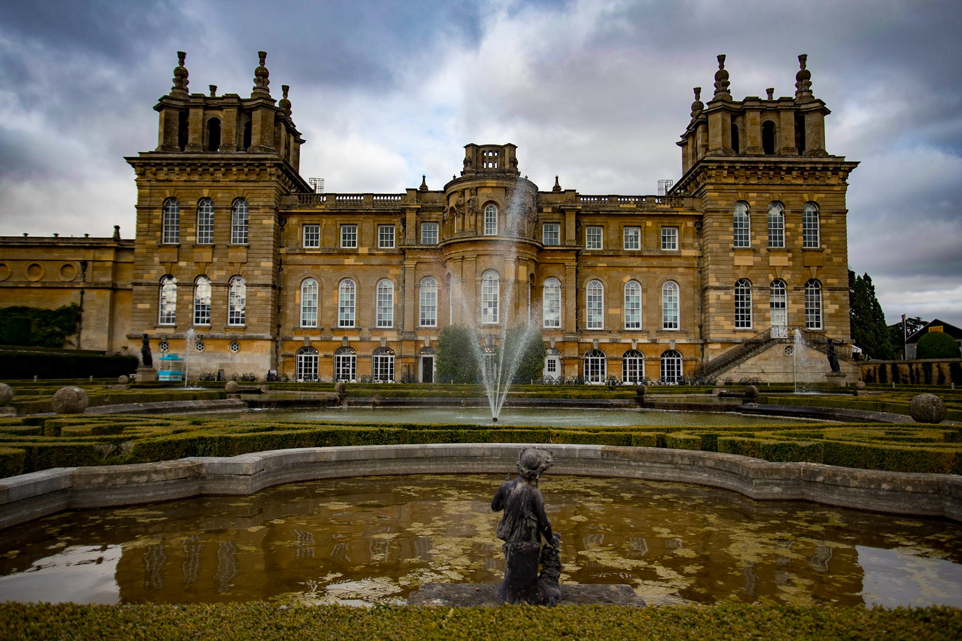 Blenheim Palace garden