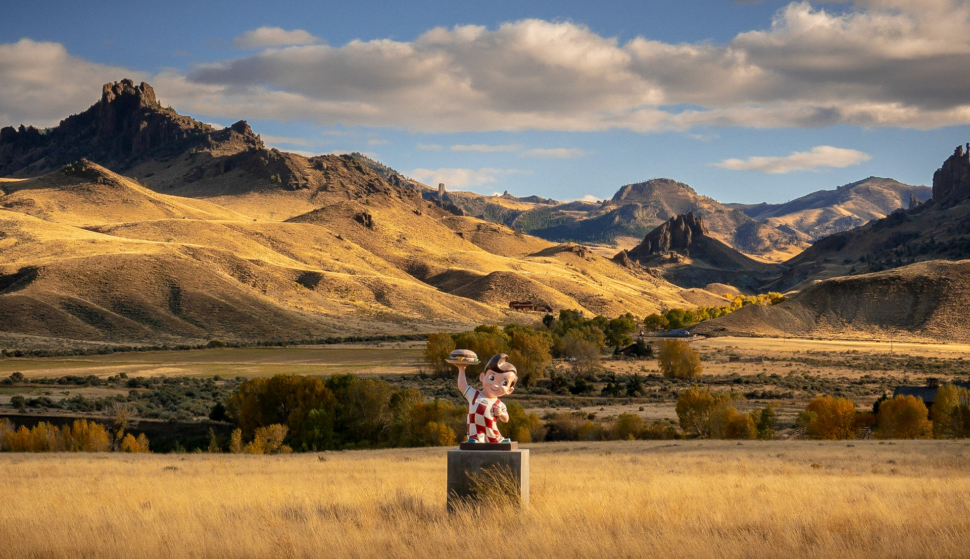 January 1, 2019Tops Big Boy statue along highway 16 (North Fork Highway) near Wapiti, Wyoming. Really, it's there...