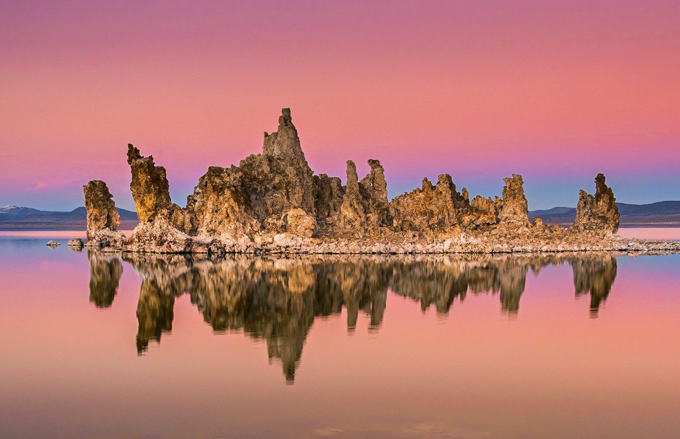 October 29, 2019Tufa towers in Mono Lake at sunset.