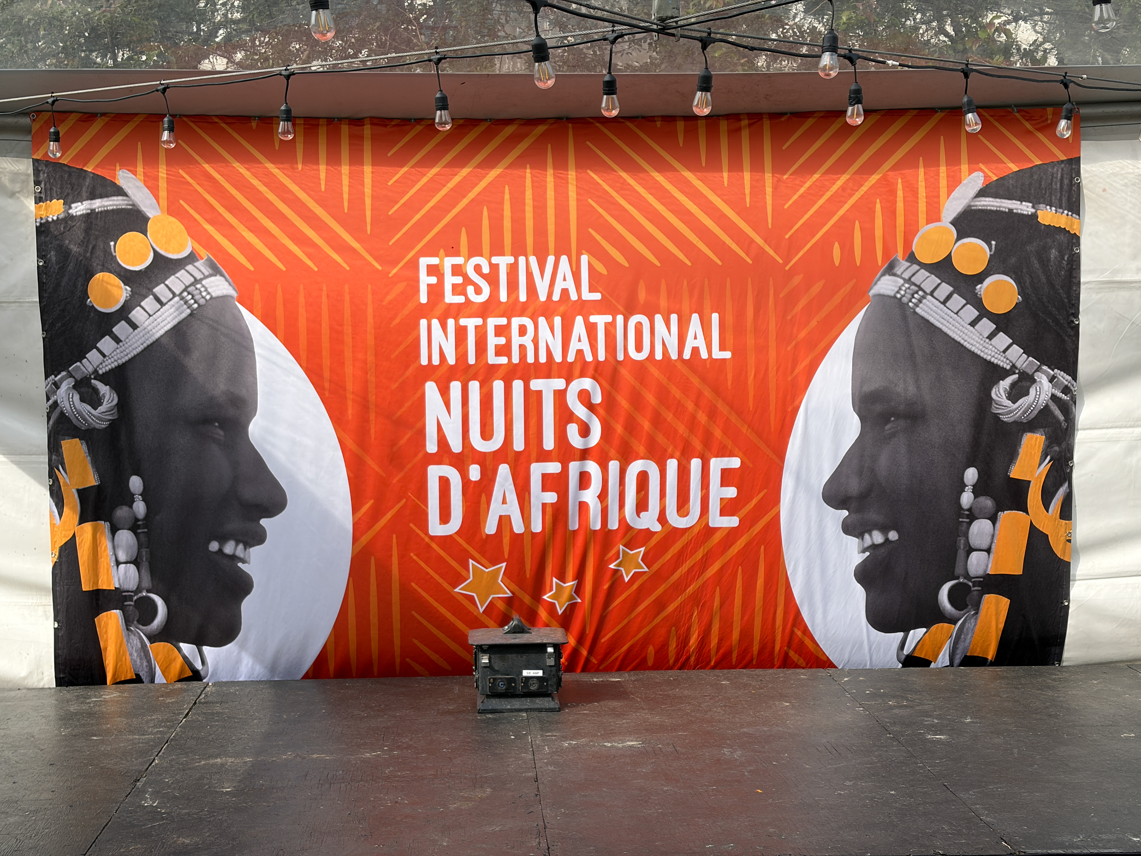 Fond de Scène Cabaret extérieur