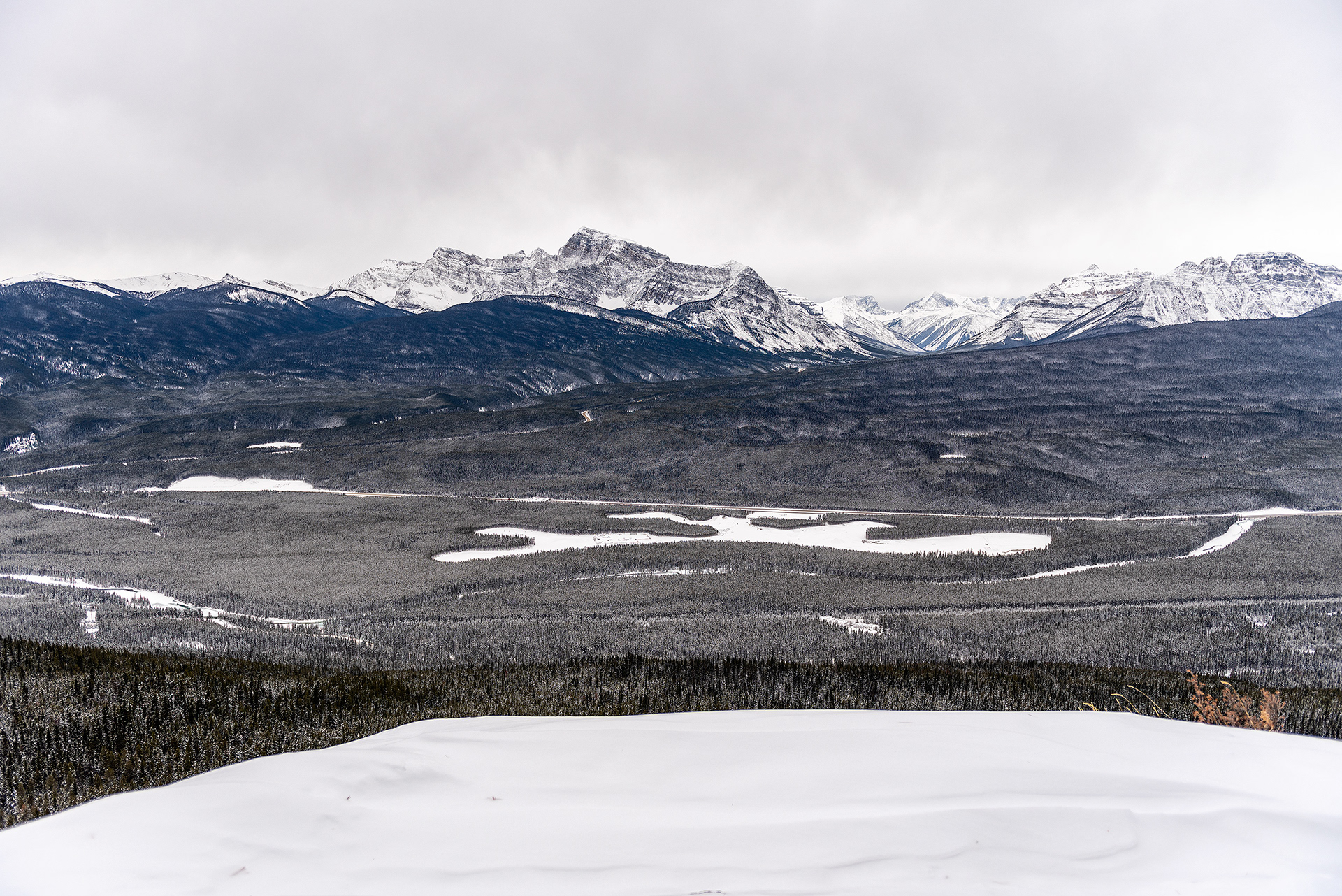 A view of the Bow Valley from the Castle Lookout hiking trail in Banff National Park, AB