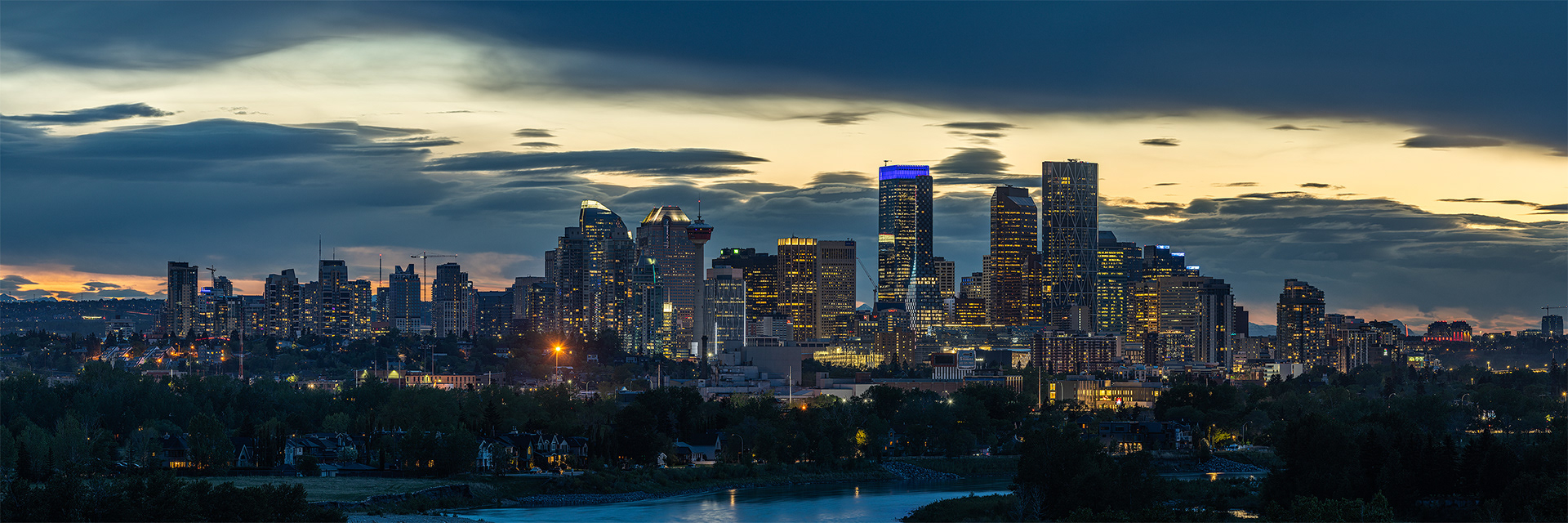 Cityscape (post sunset panorama) from Valleyview Park, Calgary, Alberta