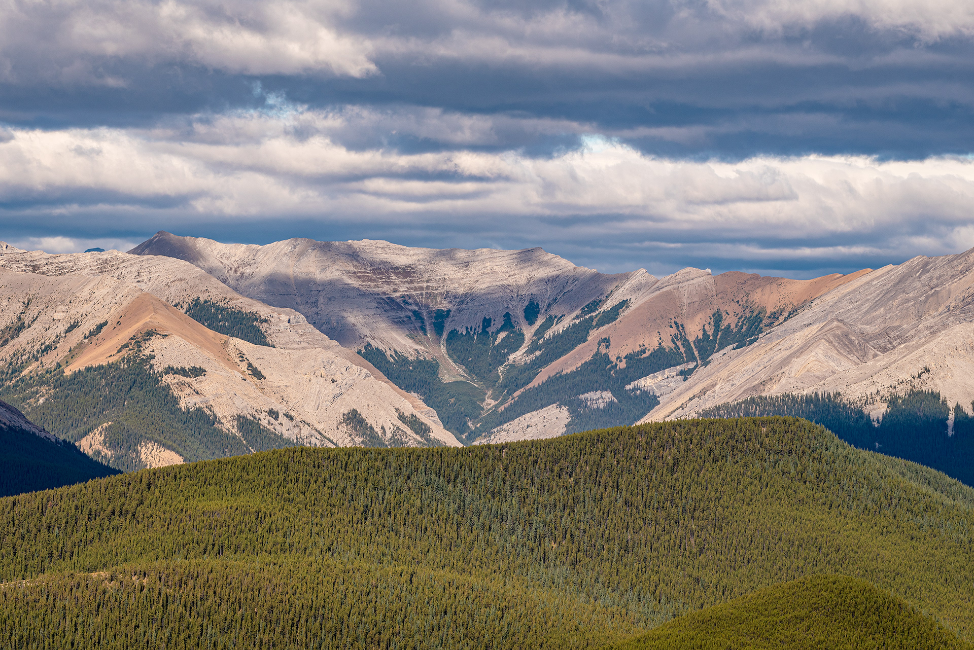 A (200 mm) view from Prairie Mountain