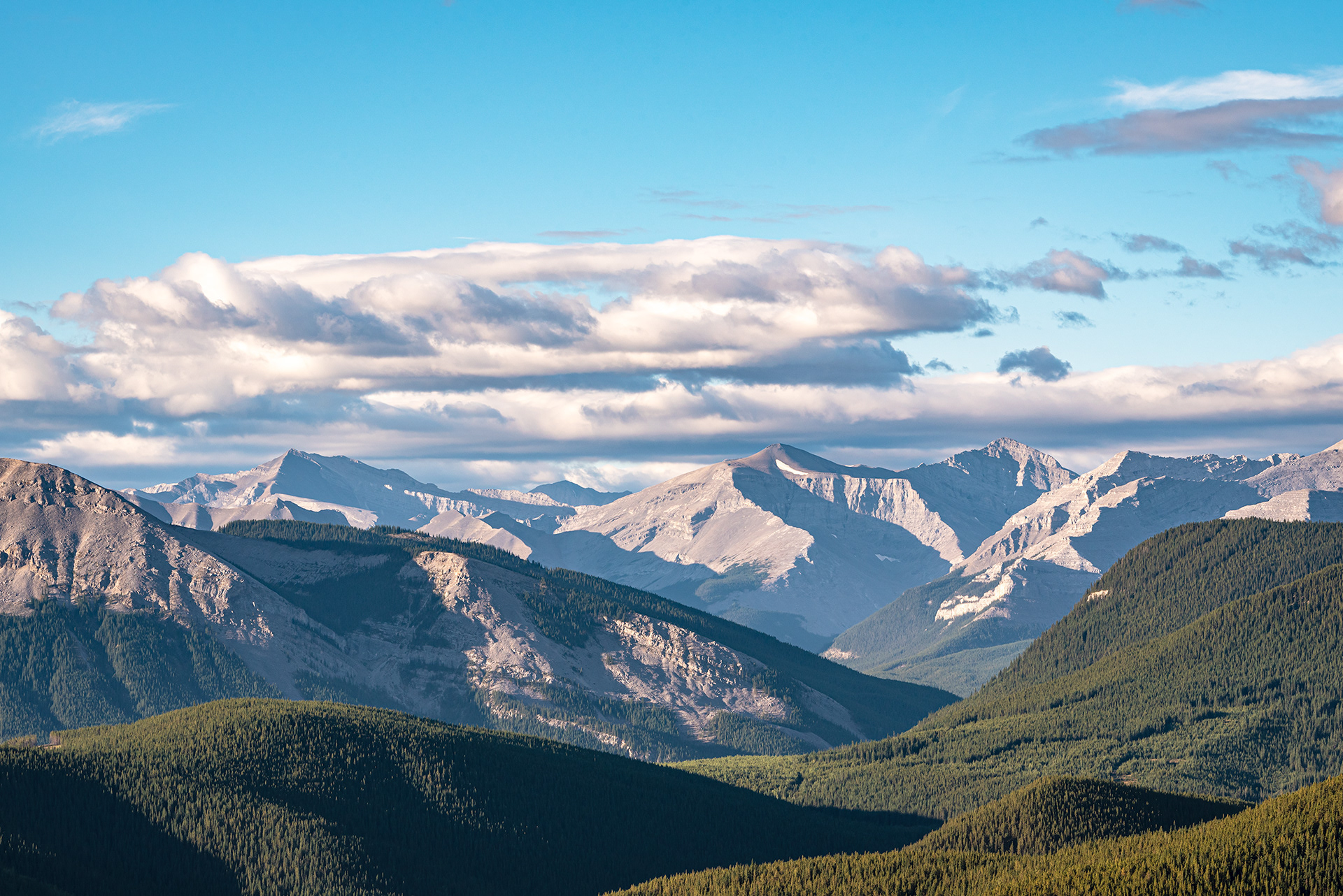 A (135 mm) view from Prairie Mountain