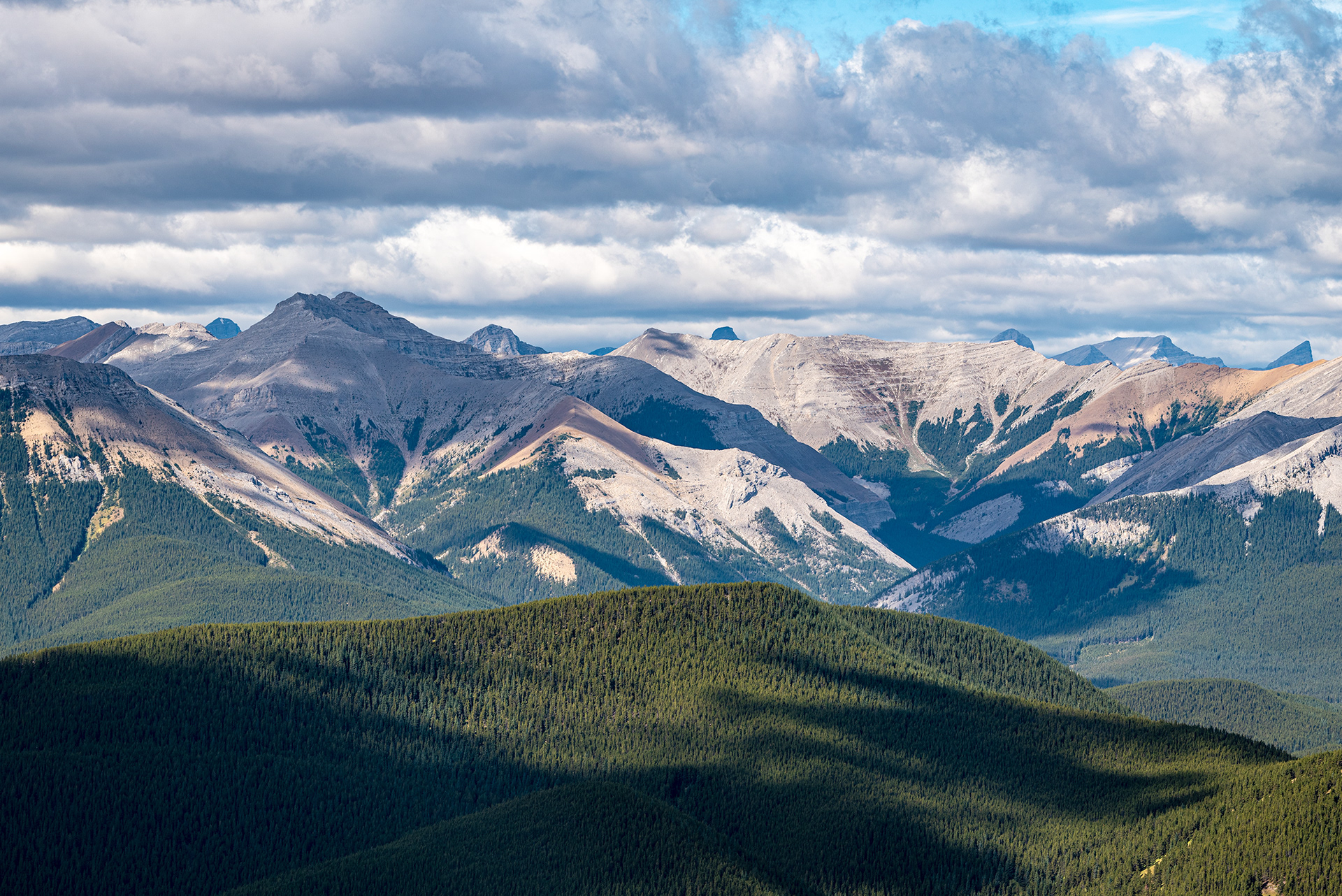 A (135 mm) view from Prairie Mountain