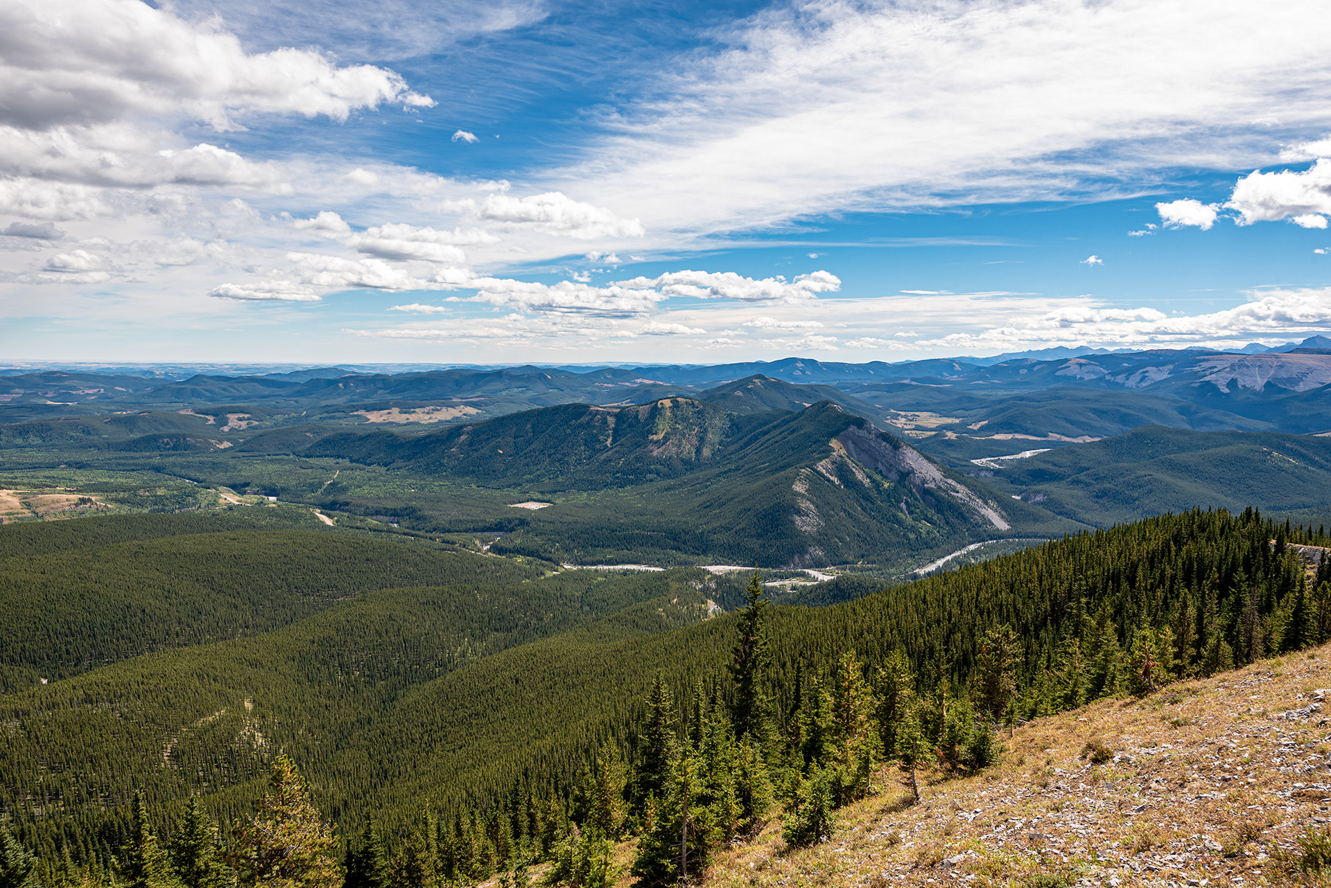 A (24 mm) view from Prairie Mountain (Elbow River runs across the frame)