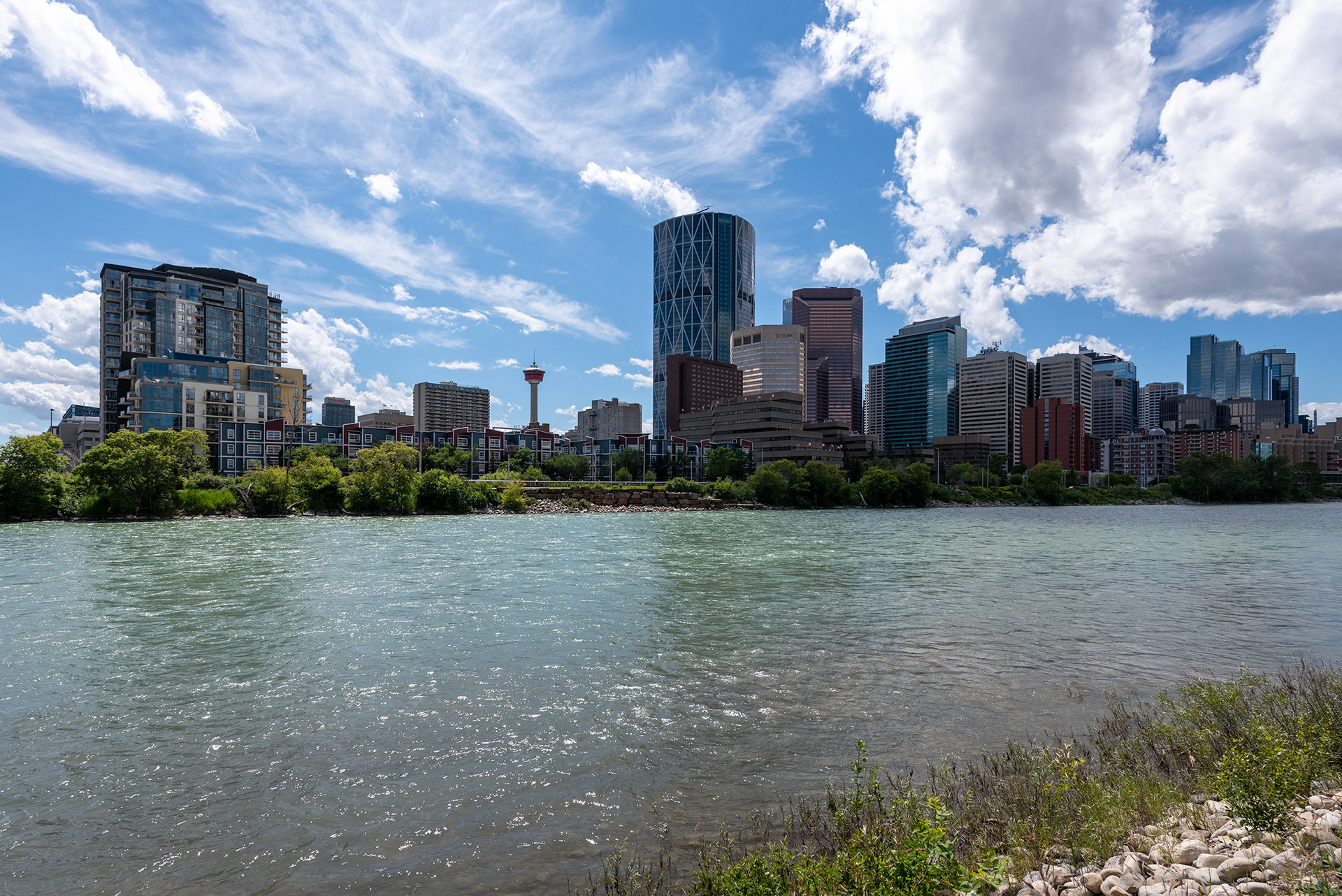 Downtown view from the Pathway alongside Memorial Drive, Calgary, Alberta