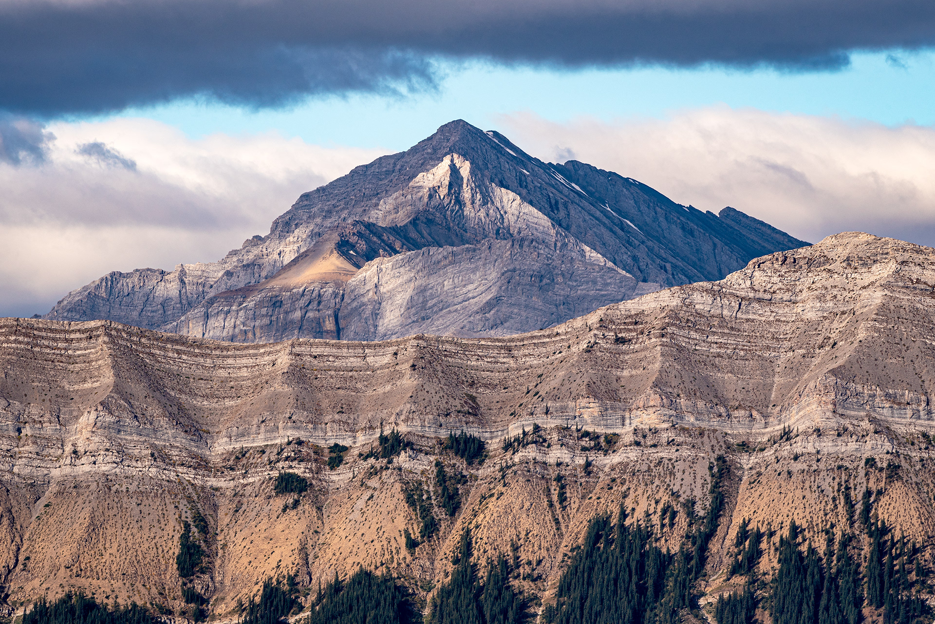 A (400 mm) view from Prairie Mountain