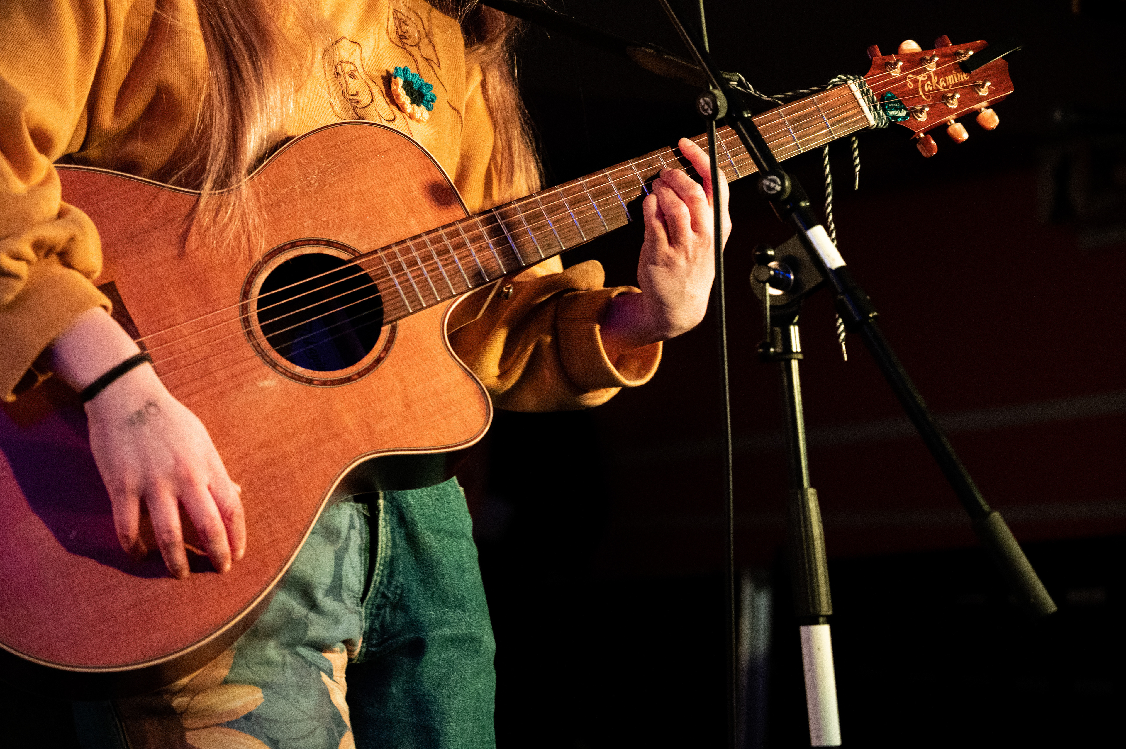 Cardiff, UK. Musicians from across South Wales came together at The Moon music venue in Cardiff to raise money to support those affected by the war in Ukraine. Arts and crafts were also on sale which helped to increase the total amount raised to £1400. Supporters were treated to spoken work poetry alongside performances by bands including, Andrii&Olga – a duet who teamed up just a few days before the show. Andrii is from Ukraine, Olga – from Russia and they main message to share is NO TO WAR. Other performers included Russel Jones Jr, 100% Rabbit, Baronette, DJ Wowza, Enbe, Fiasco, Jamey P, Ollie P, Ophelia Lark, Zhubat, Stabitha, Laughing Lamb, Konshuss_One and John Collins. Photo © Karolina Król - Freelance Photographer 06/03/2022