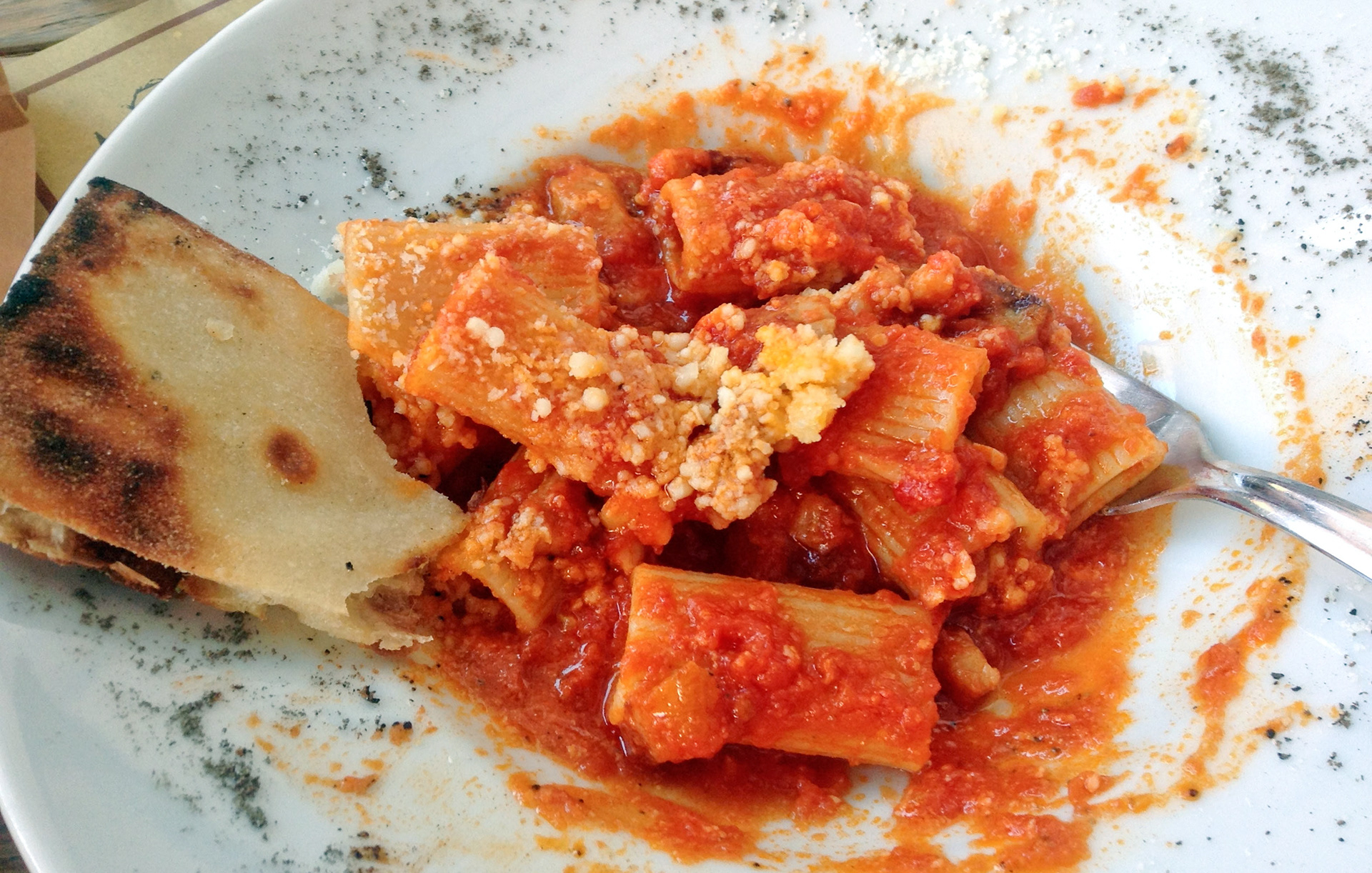 MARIANNE RAFTER IS A FASHION, PORTRAIT AND LIFESTYLE PHOTOGRAPHER BASED IN NEW YORK