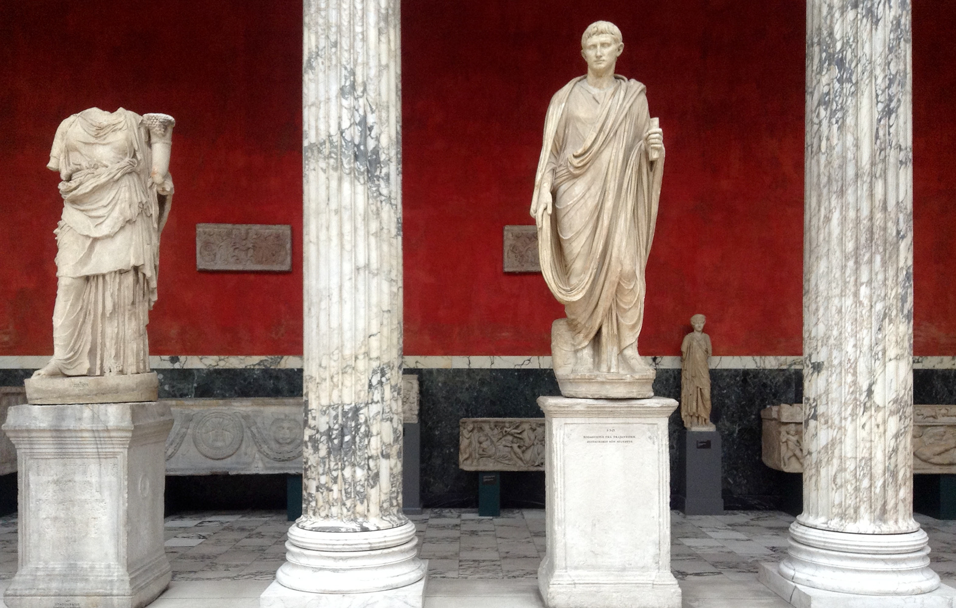 MARIANNE RAFTER IS A FASHION, PORTRAIT AND LIFESTYLE PHOTOGRAPHER NEW YORK