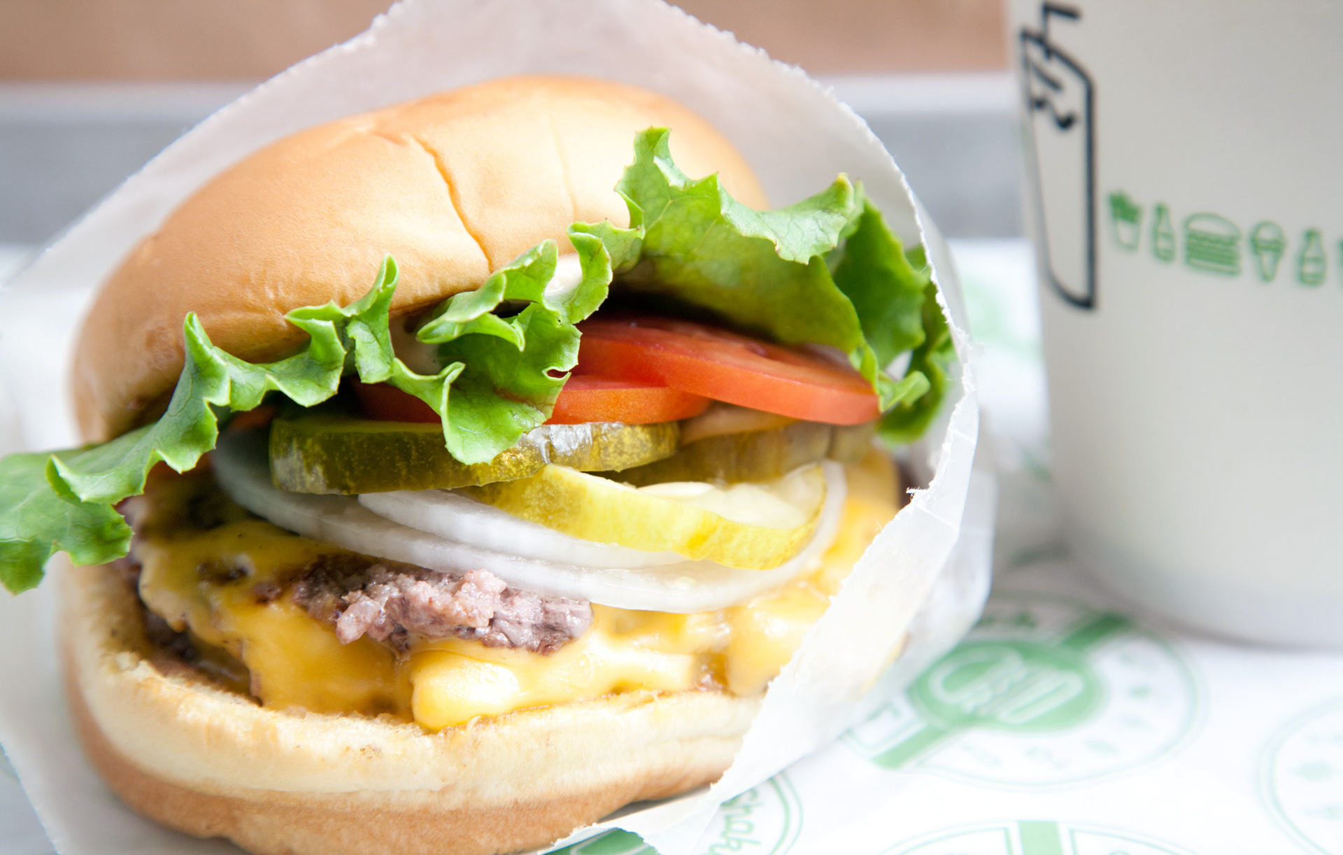 MARIANNE RAFTER IS A FASHION, PORTRAIT AND LIFESTYLE PHOTOGRAPHER BASED IN NEW YORK