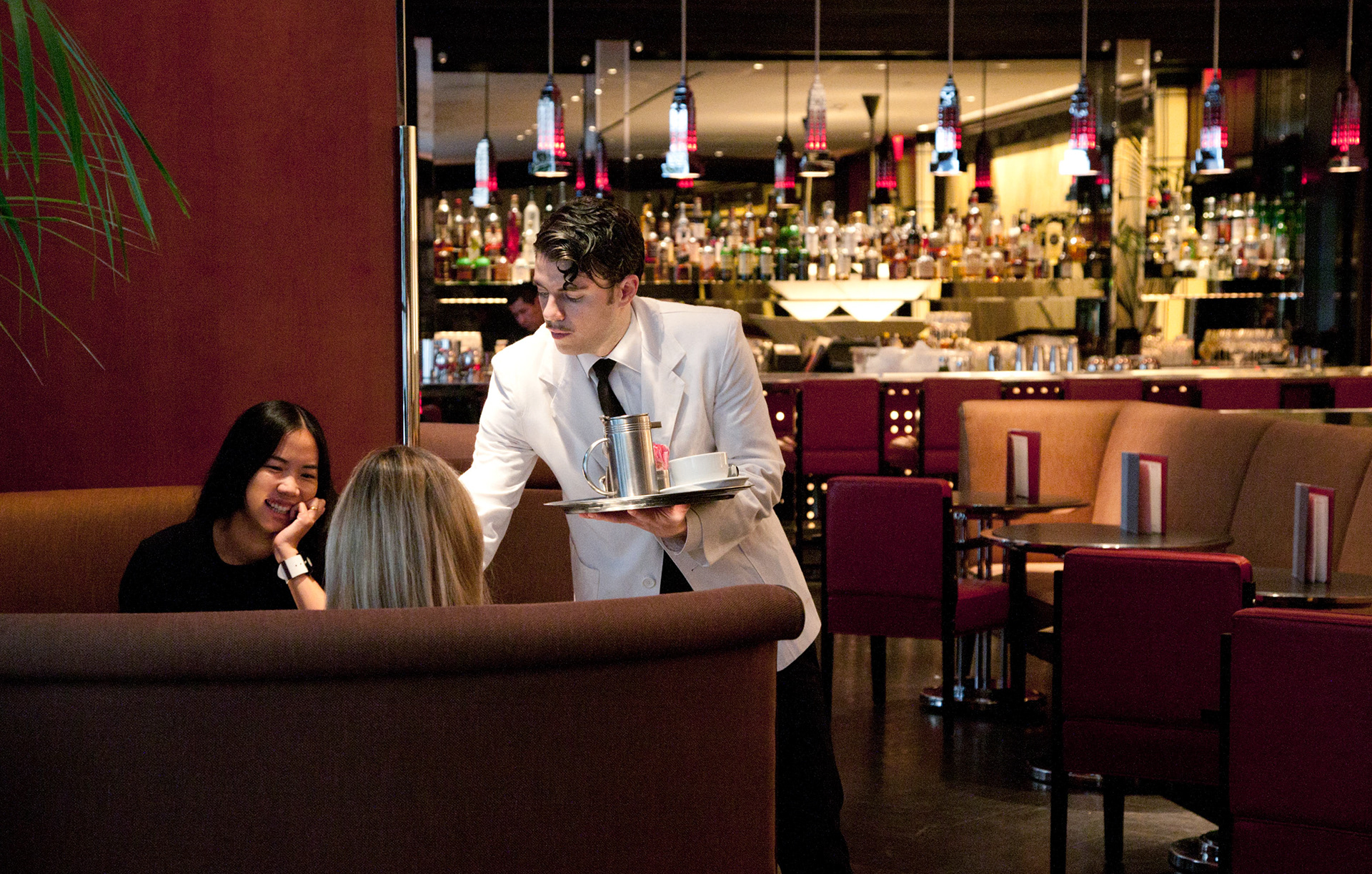 MARIANNE RAFTER IS A FASHION, PORTRAIT AND LIFESTYLE PHOTOGRAPHER BASED IN NEW YORK travel new york city manhattan the chatwal hotel