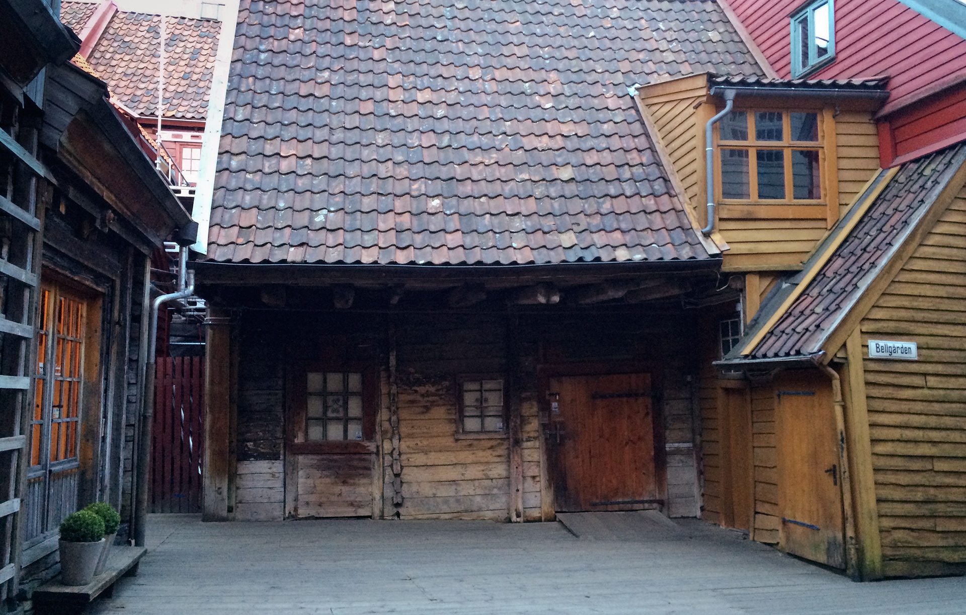 MARIANNE RAFTER IS A FASHION, PORTRAIT AND LIFESTYLE PHOTOGRAPHER BASED IN NEW YORK norwegian fjords mountains bergen