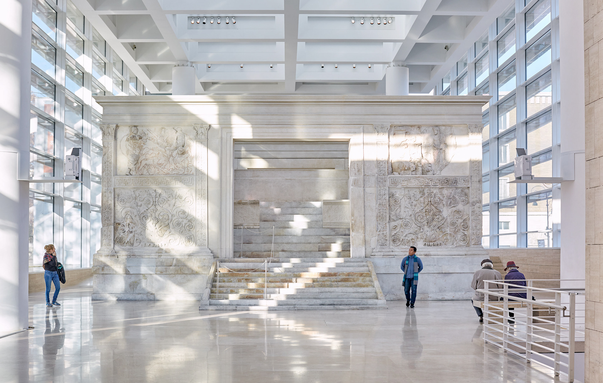 MARIANNE RAFTER IS A FASHION, PORTRAIT AND LIFESTYLE PHOTOGRAPHER NEW YORK