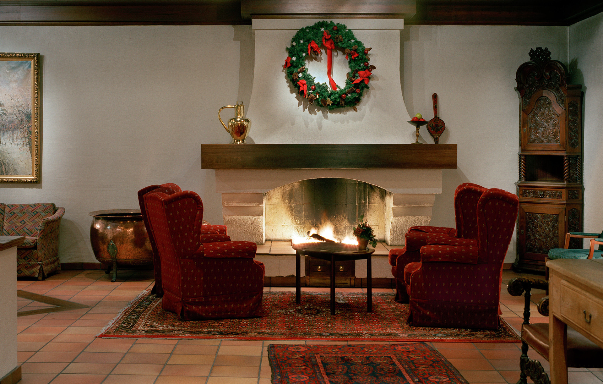 MARIANNE RAFTER IS A FASHION, PORTRAIT AND LIFESTYLE PHOTOGRAPHER BASED IN NEW YORK dr. holms geilo norway