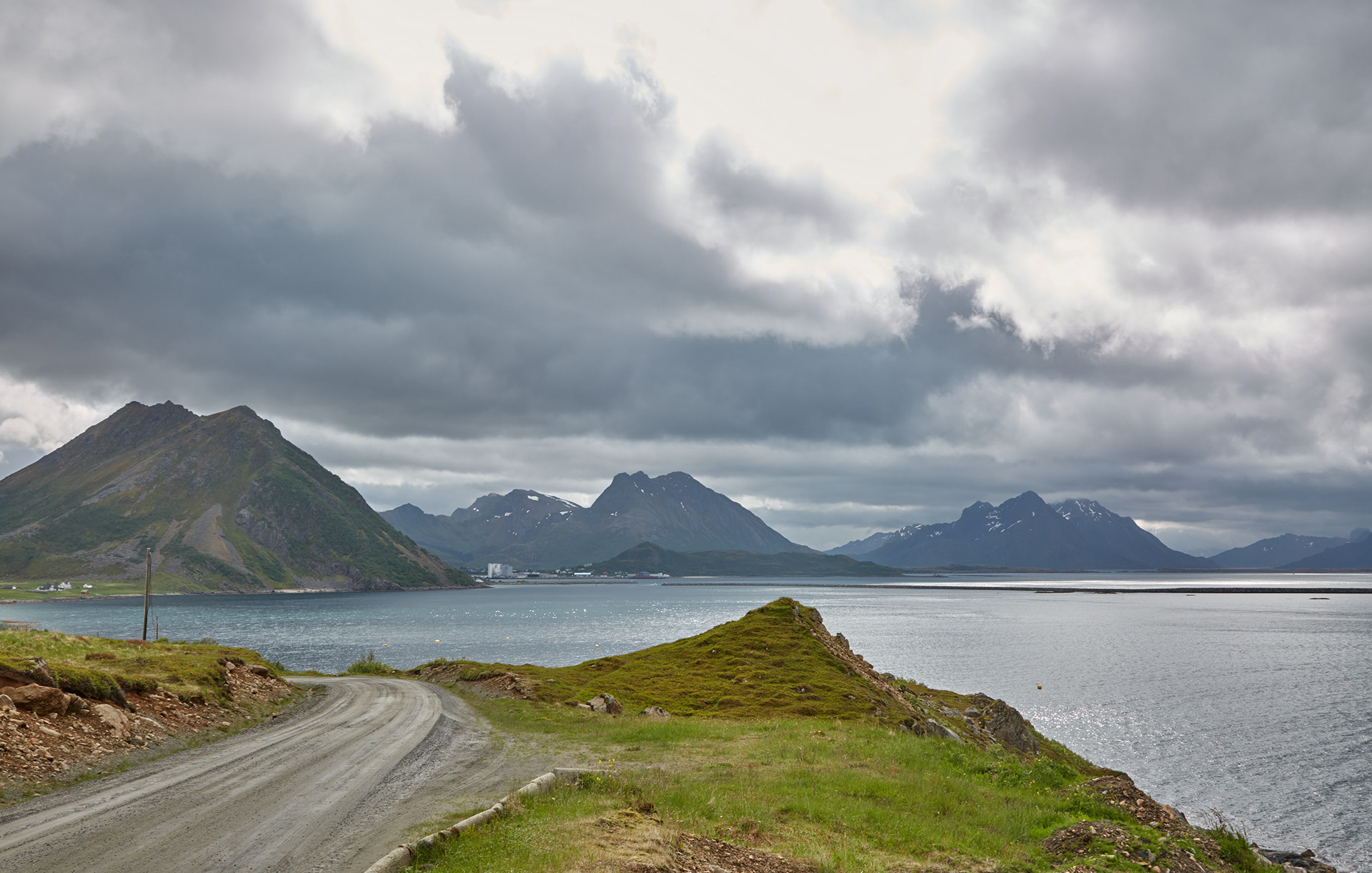 MARIANNE RAFTER IS A FASHION, PORTRAIT AND LIFESTYLE PHOTOGRAPHER BASED IN NEW YORK myre nyksund norway