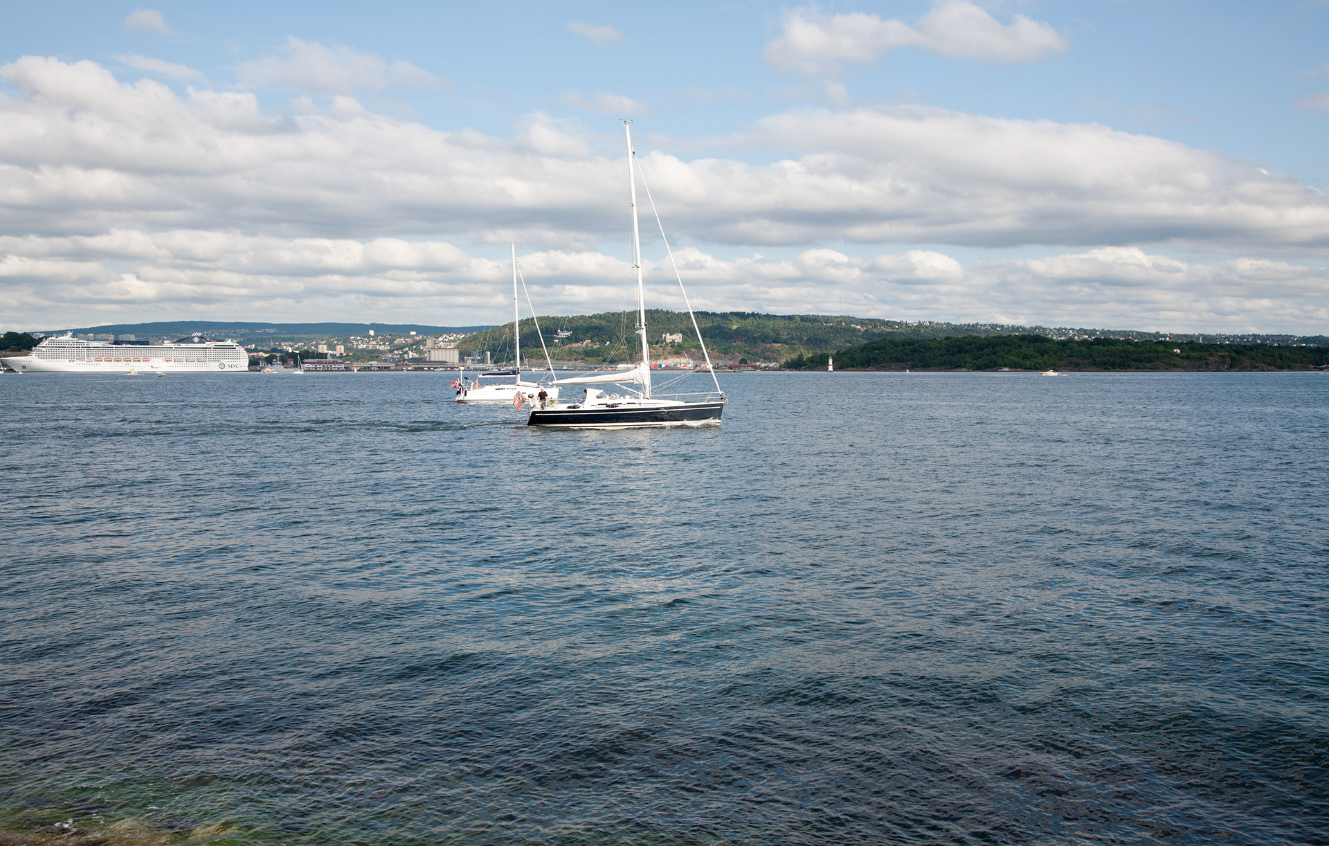 MARIANNE RAFTER IS A FASHION, PORTRAIT AND LIFESTYLE PHOTOGRAPHER BASED IN NEW YORK oslo