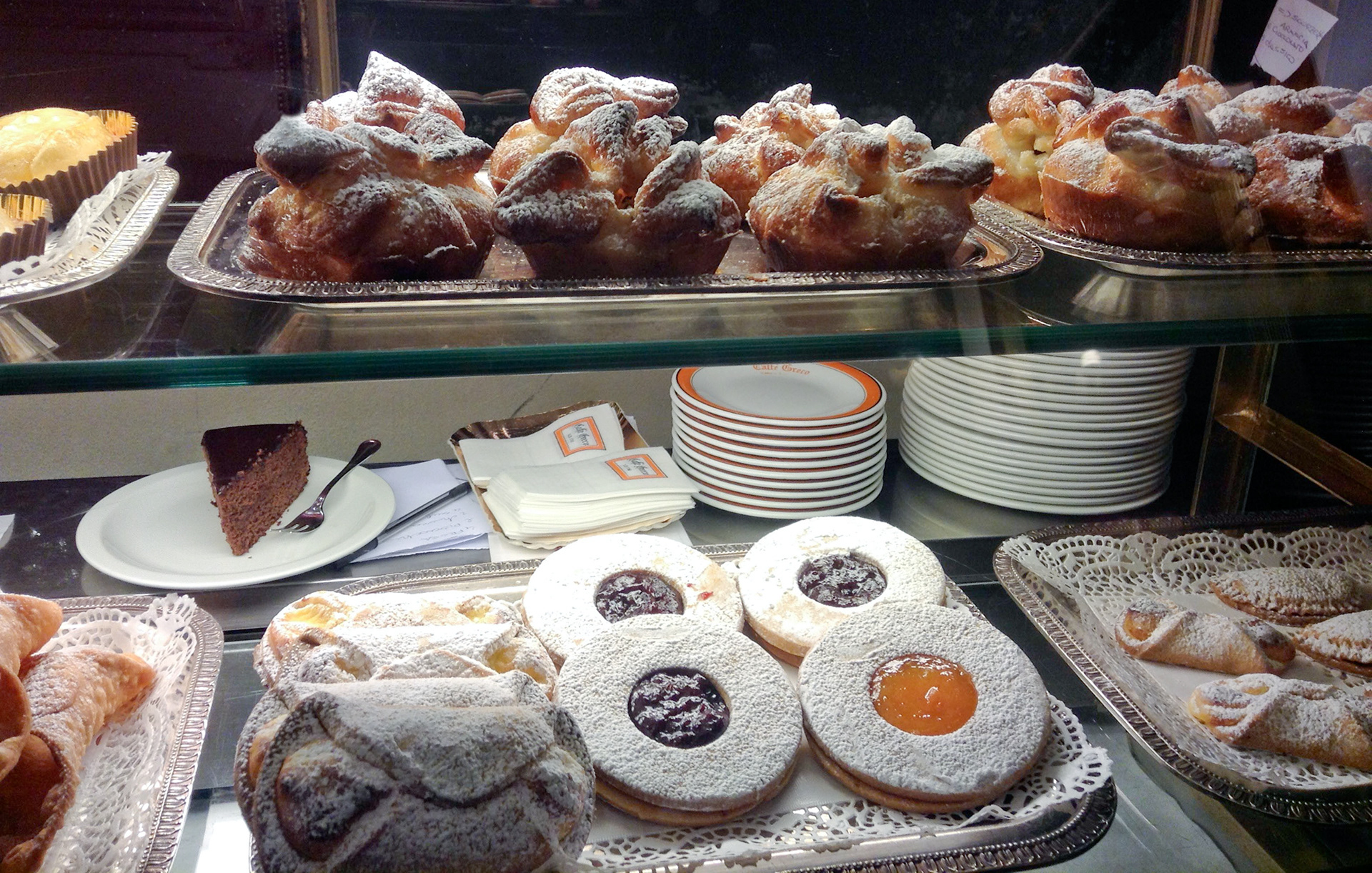 MARIANNE RAFTER IS A FASHION, PORTRAIT AND LIFESTYLE PHOTOGRAPHER BASED IN NEW YORK