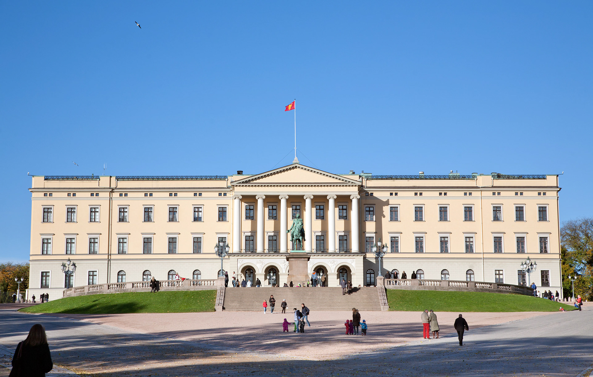 MARIANNE RAFTER IS A FASHION, PORTRAIT AND LIFESTYLE PHOTOGRAPHER BASED IN NEW YORK oslo