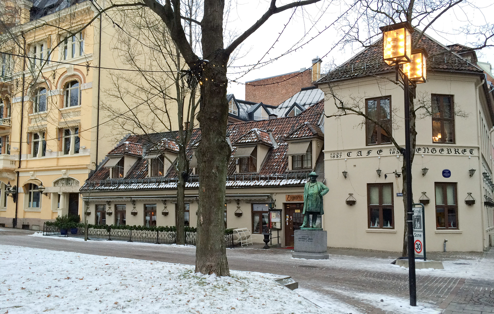 MARIANNE RAFTER IS A FASHION, PORTRAIT AND LIFESTYLE PHOTOGRAPHER BASED IN NEW YORK oslo