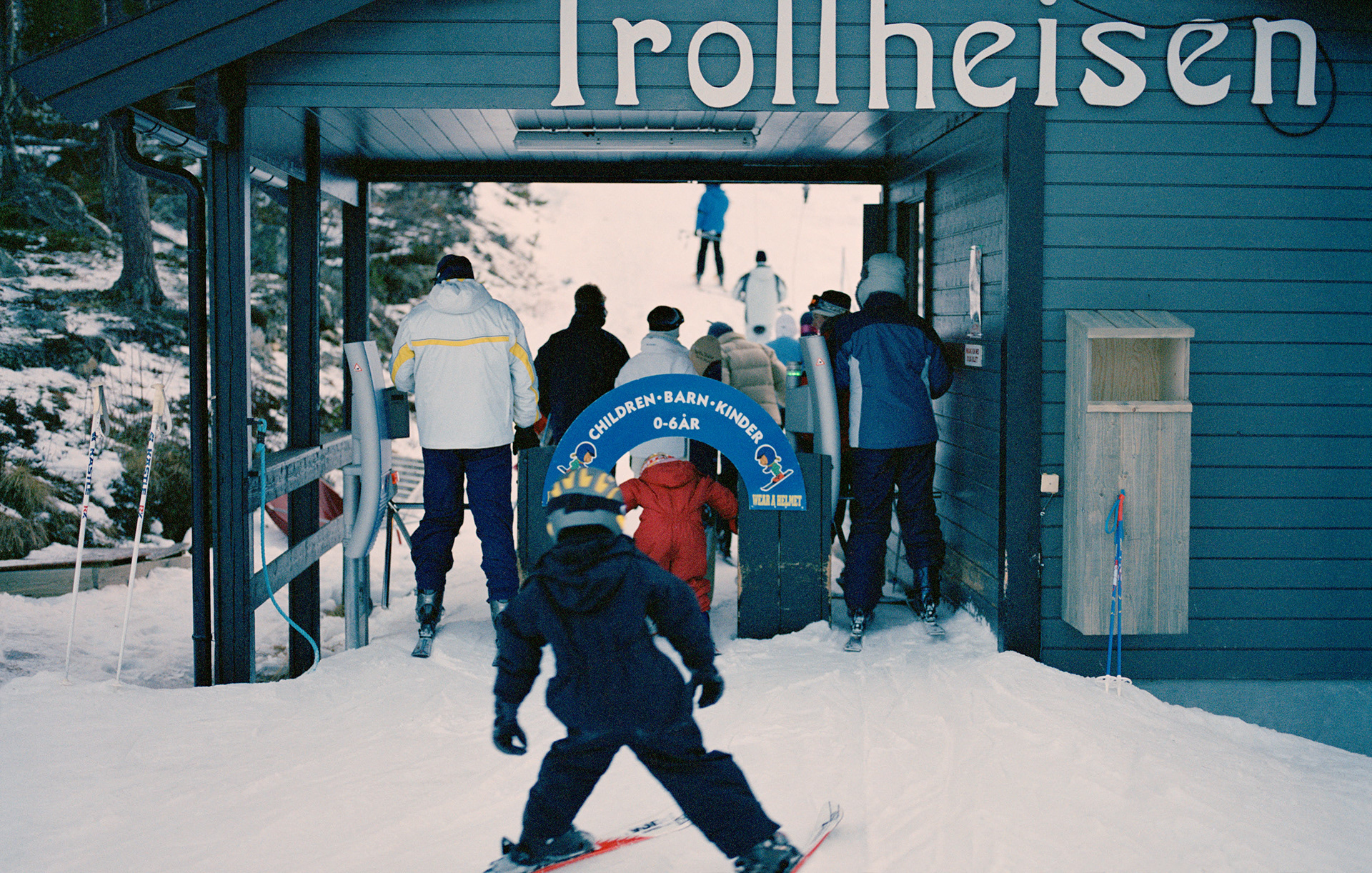 MARIANNE RAFTER IS A FASHION, PORTRAIT AND LIFESTYLE PHOTOGRAPHER BASED IN NEW YORK dr. holms geilo norway