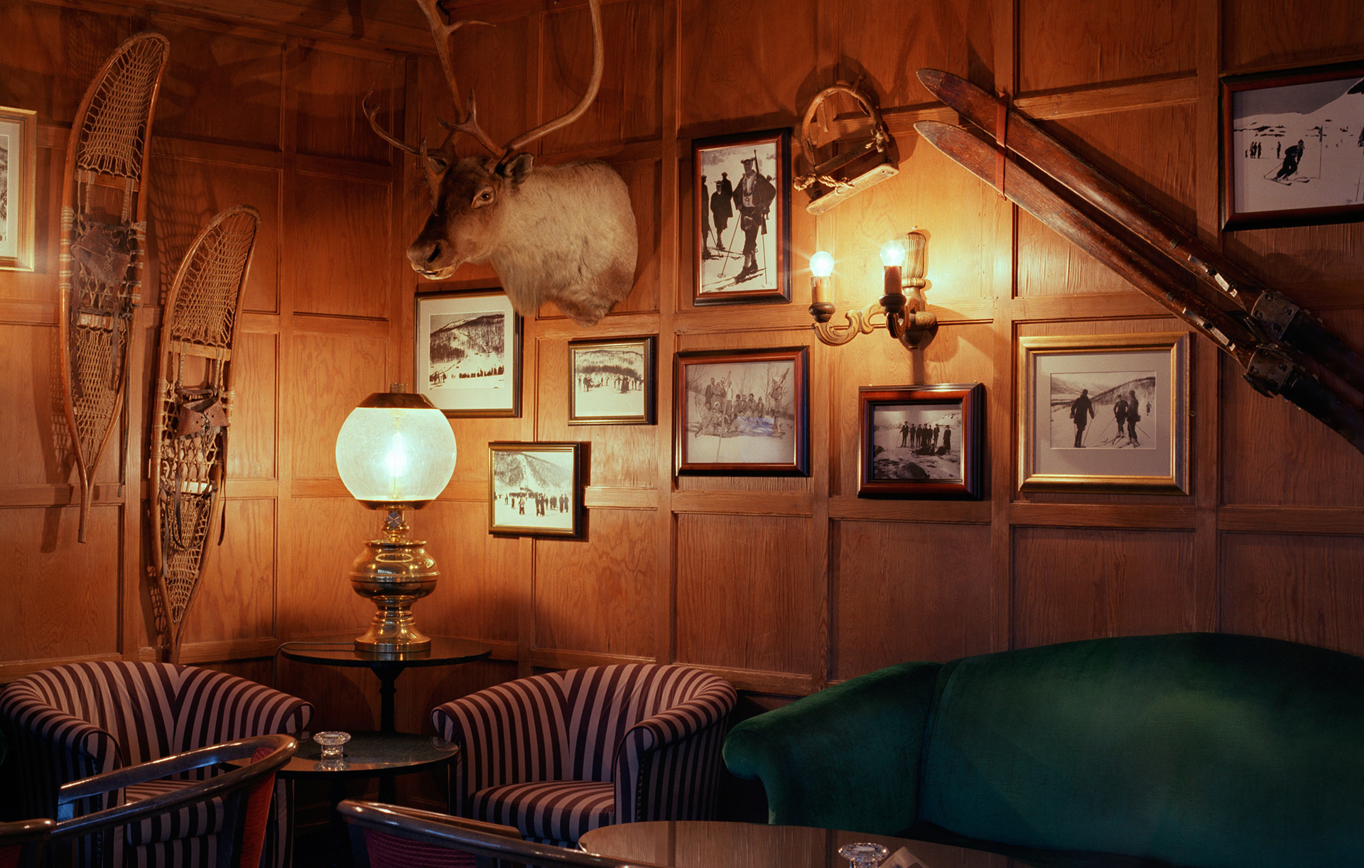 MARIANNE RAFTER IS A FASHION, PORTRAIT AND LIFESTYLE PHOTOGRAPHER BASED IN NEW YORK dr. holms geilo norway