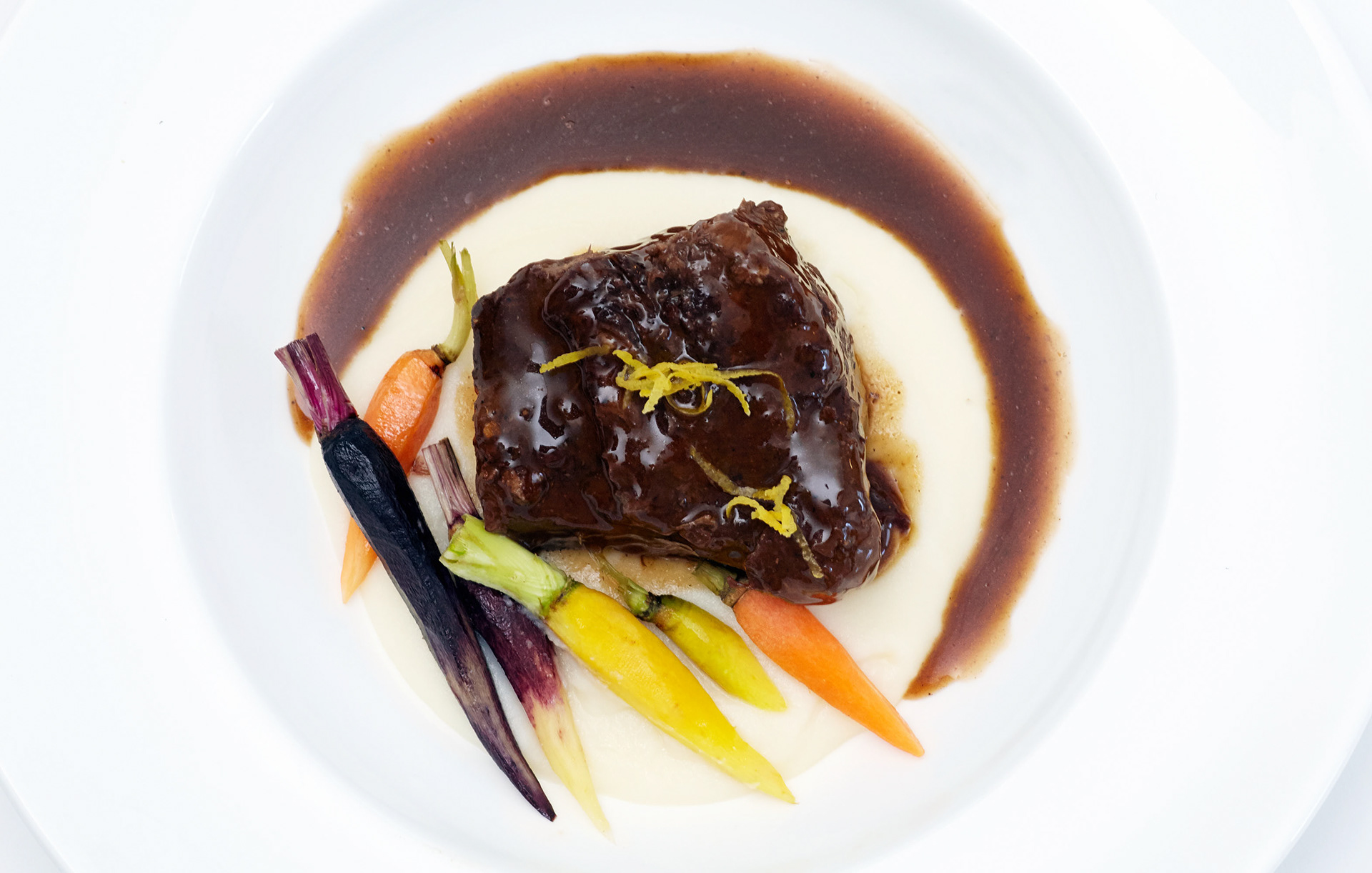 MARIANNE RAFTER IS A FASHION, PORTRAIT AND LIFESTYLE PHOTOGRAPHER BASED IN NEW YORK