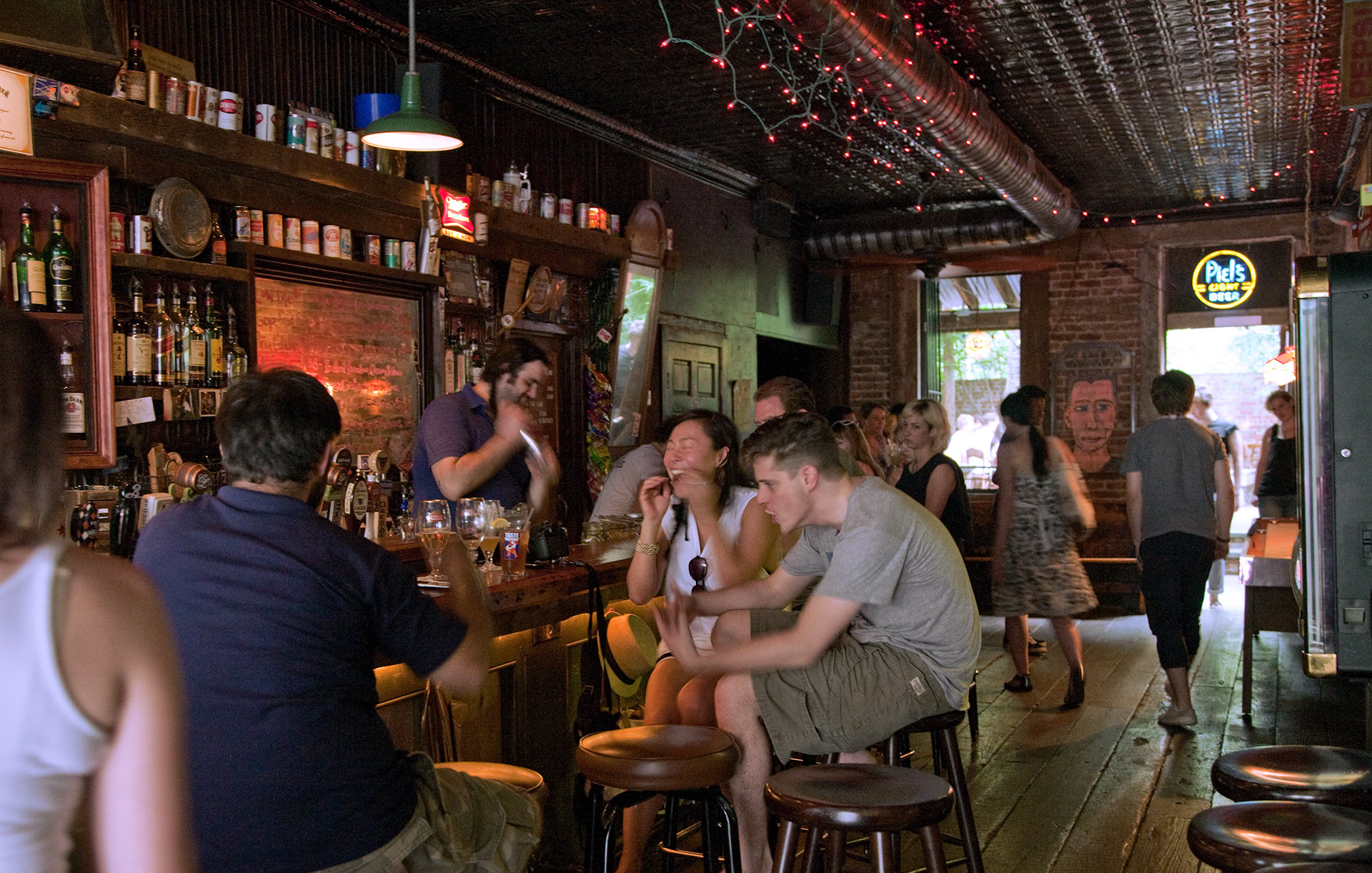 MARIANNE RAFTER IS A FASHION, PORTRAIT AND LIFESTYLE PHOTOGRAPHER BASED IN NEW YORK