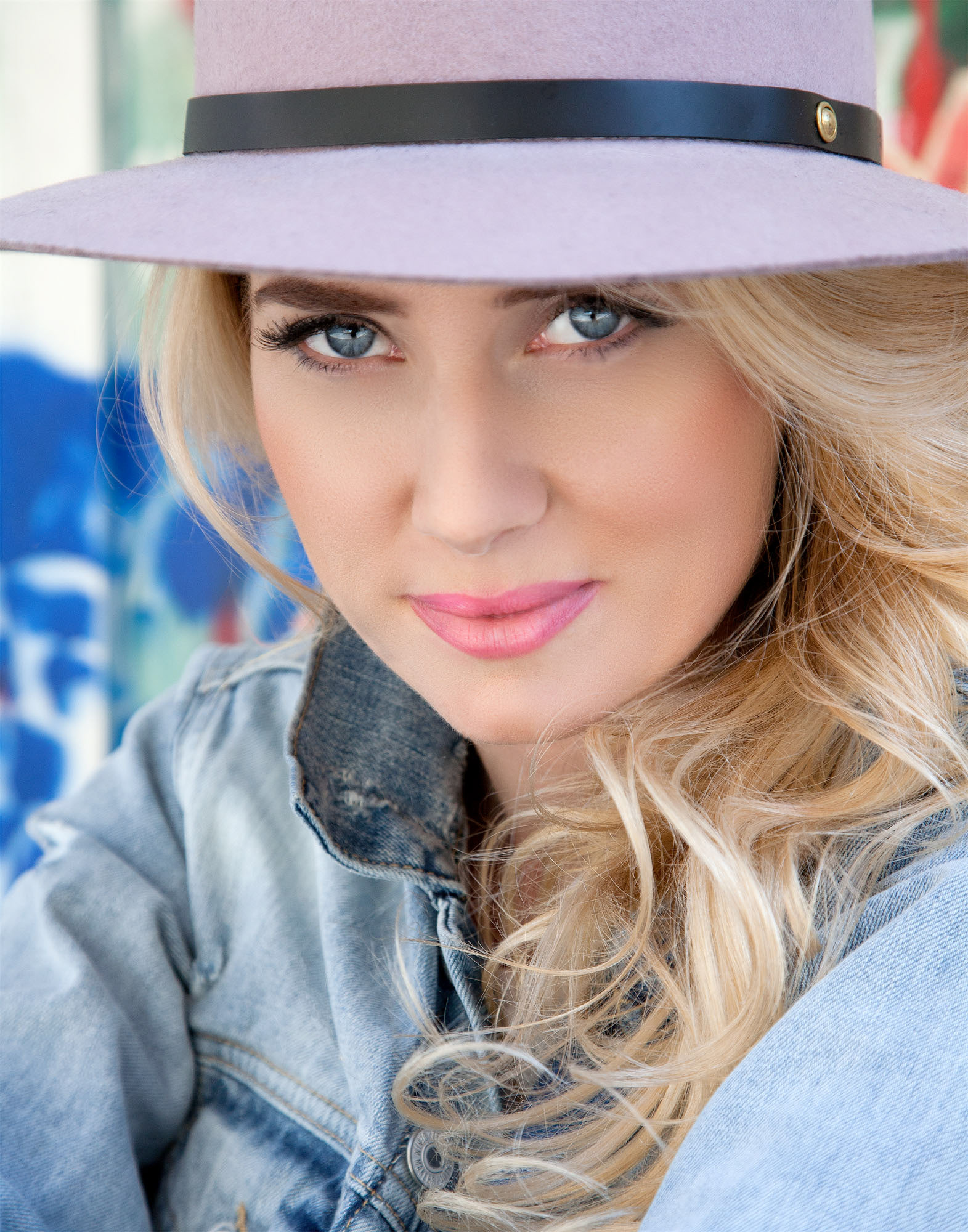 RAFTER IS A PORTRAIT TRAVEL LIFESTYLE PHOTOGRAPHER / DIRECTOR NEW YORK & OSLO