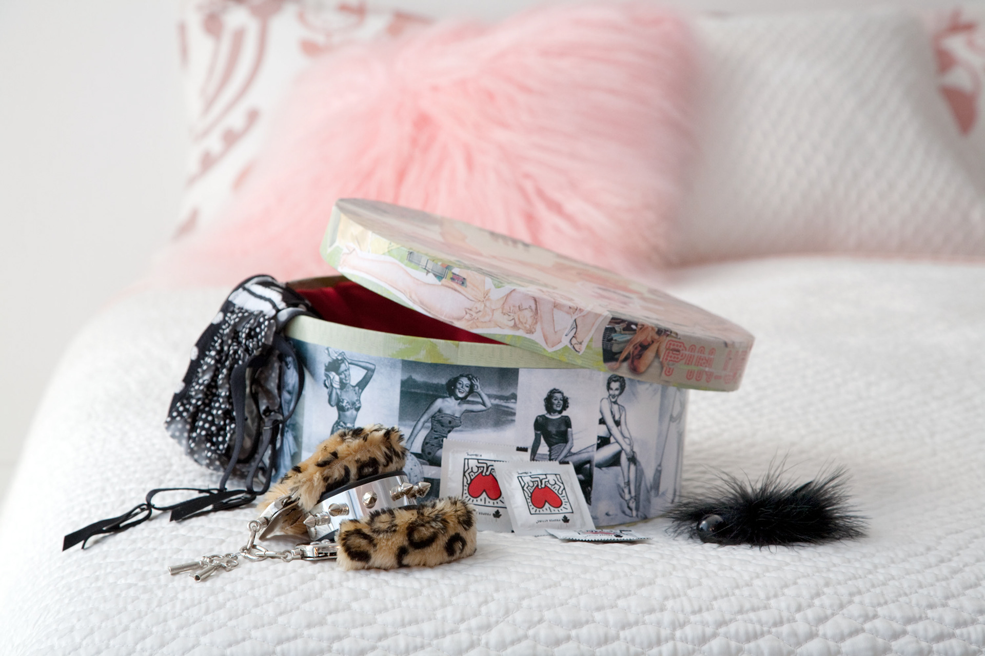 BUST DIY GUIDE TO LIFE AMAZON BY RAFTER NEW YORK AND OSLO.