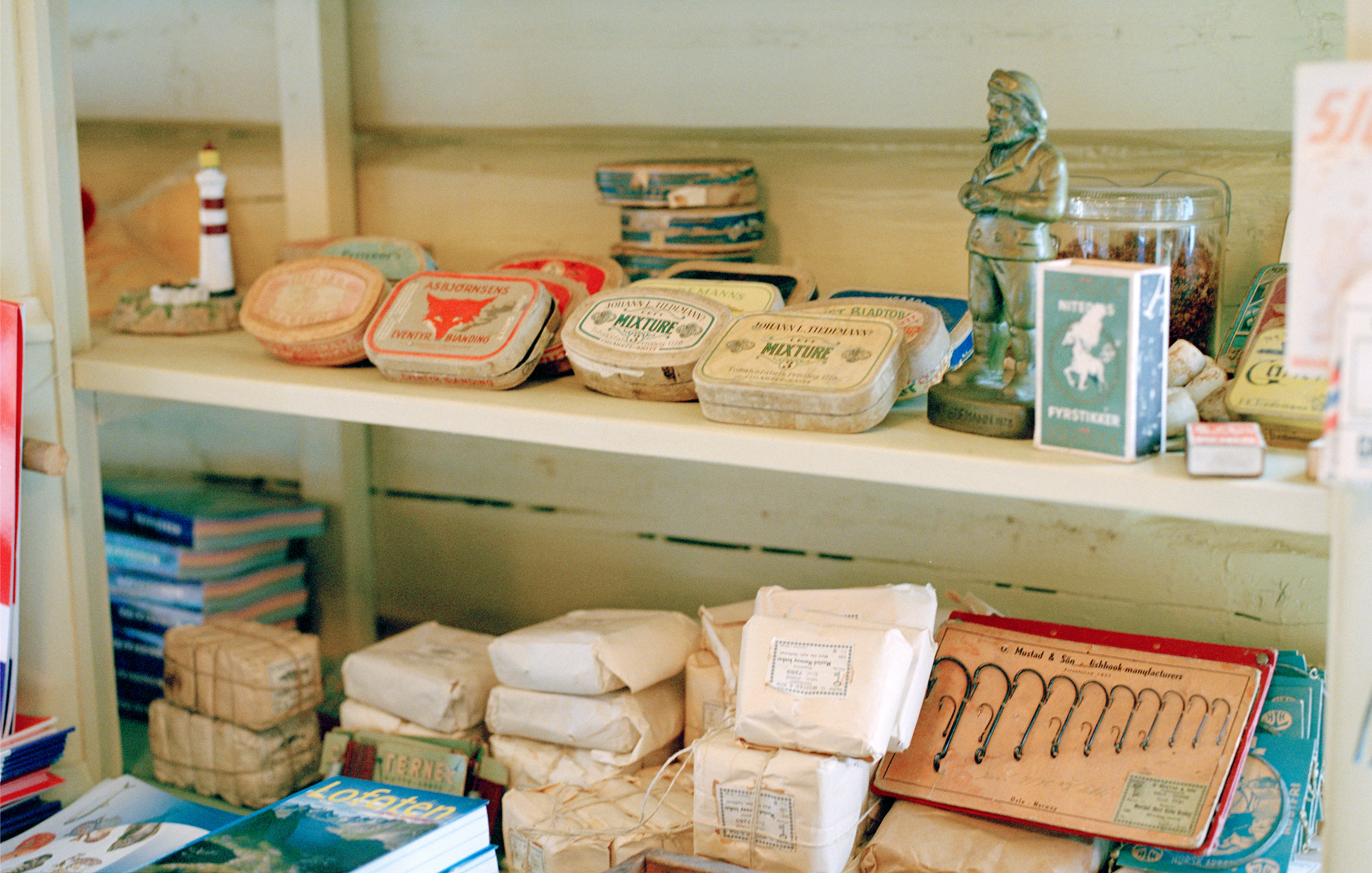 MARIANNE RAFTER IS A FASHION, PORTRAIT AND LIFESTYLE PHOTOGRAPHER BASED IN NEW YORK fishermans store north of norway