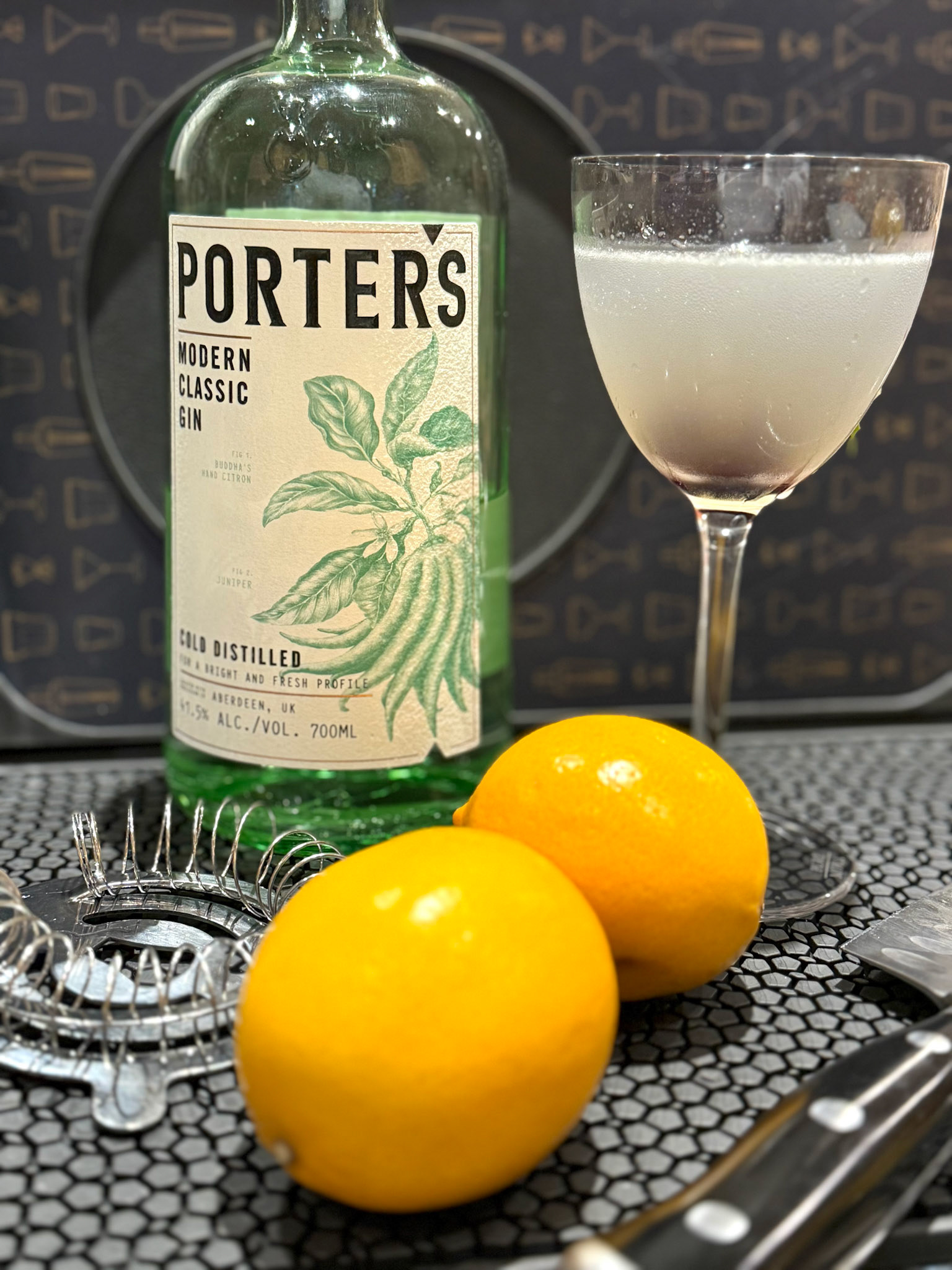 portfolio of food photographer Culinart Photography by Carmen DMV MD gin cocktail nick nora glass with lemons