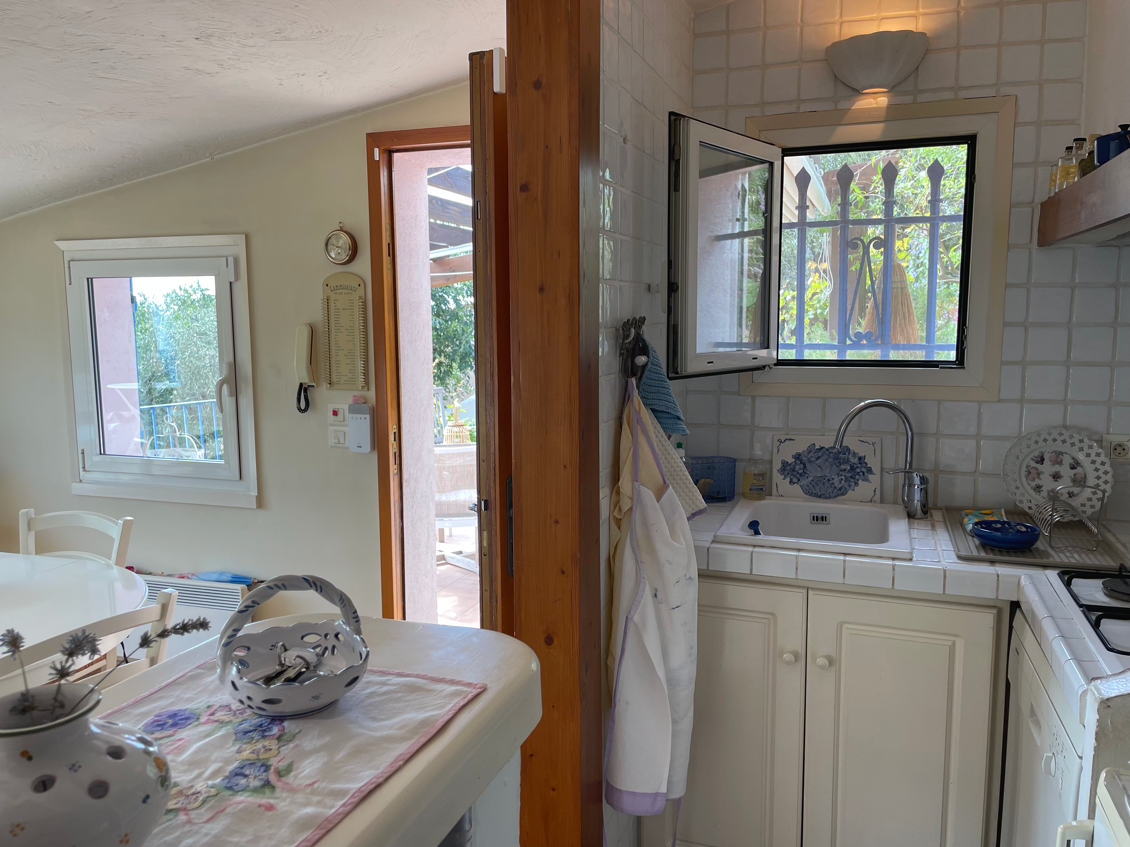 the cosy kitchen