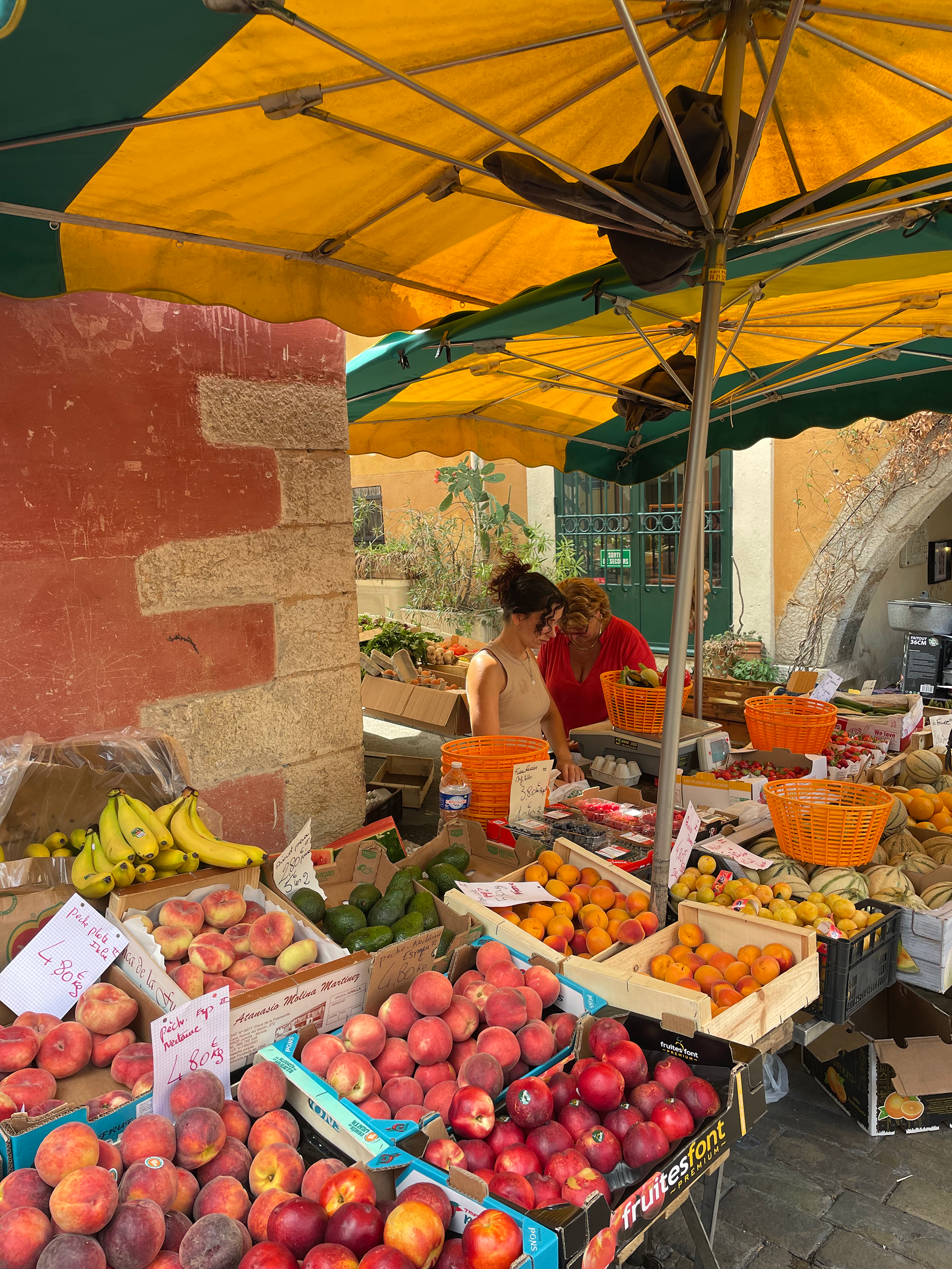 Friday market in Valbonne