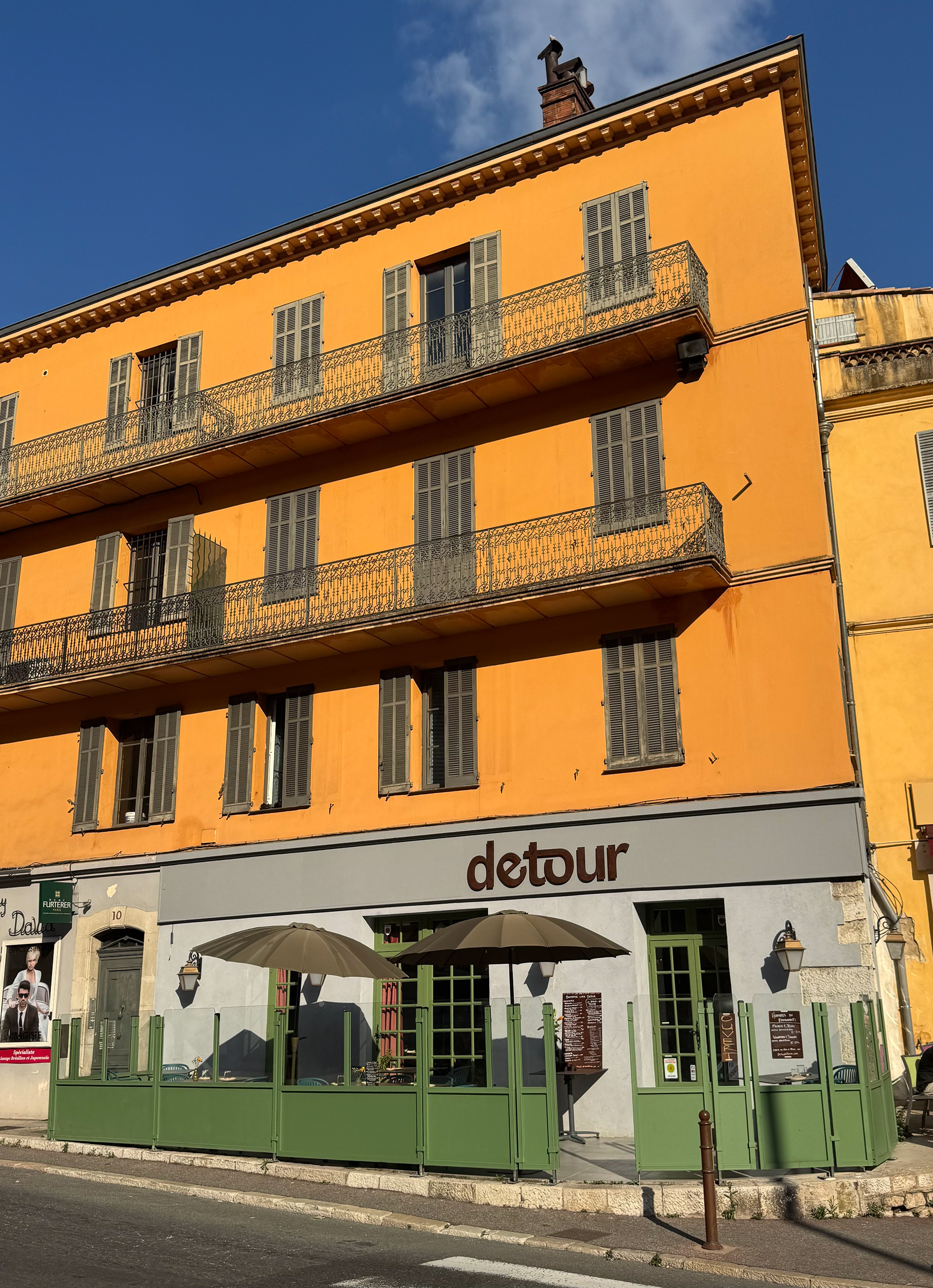 For lovely food, apero and wine: restaurant Detour in Grasse!