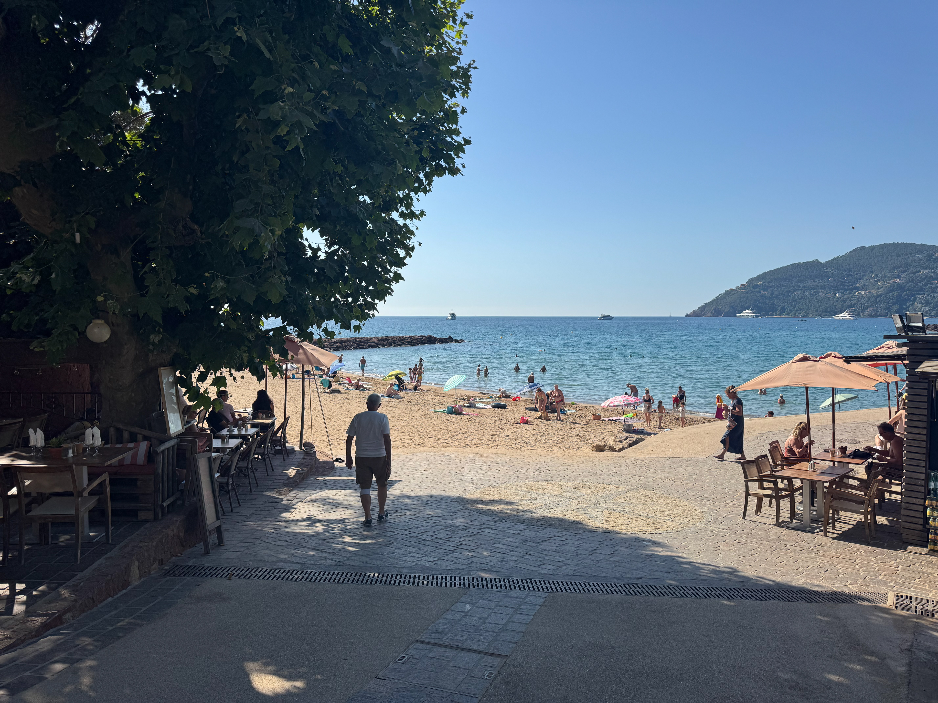 Plage de la Raguette, Mandelieu