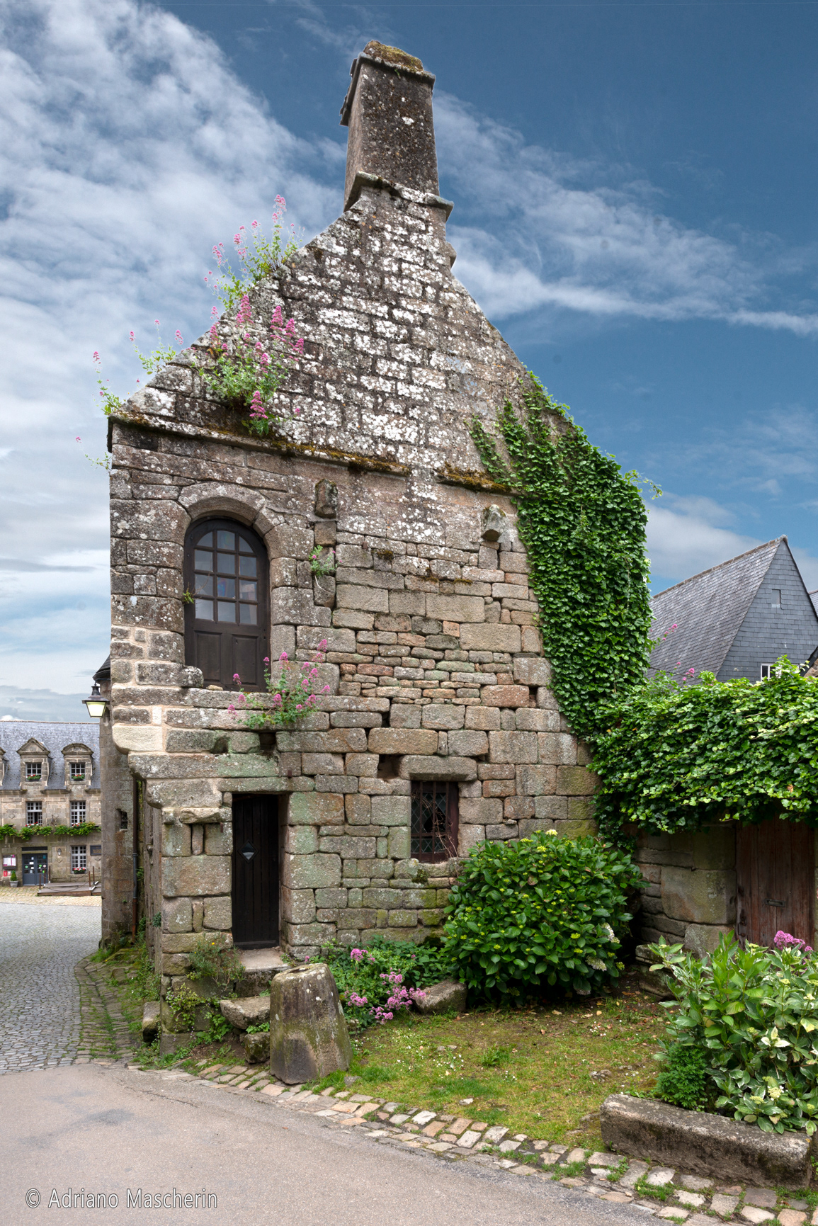 Locronan