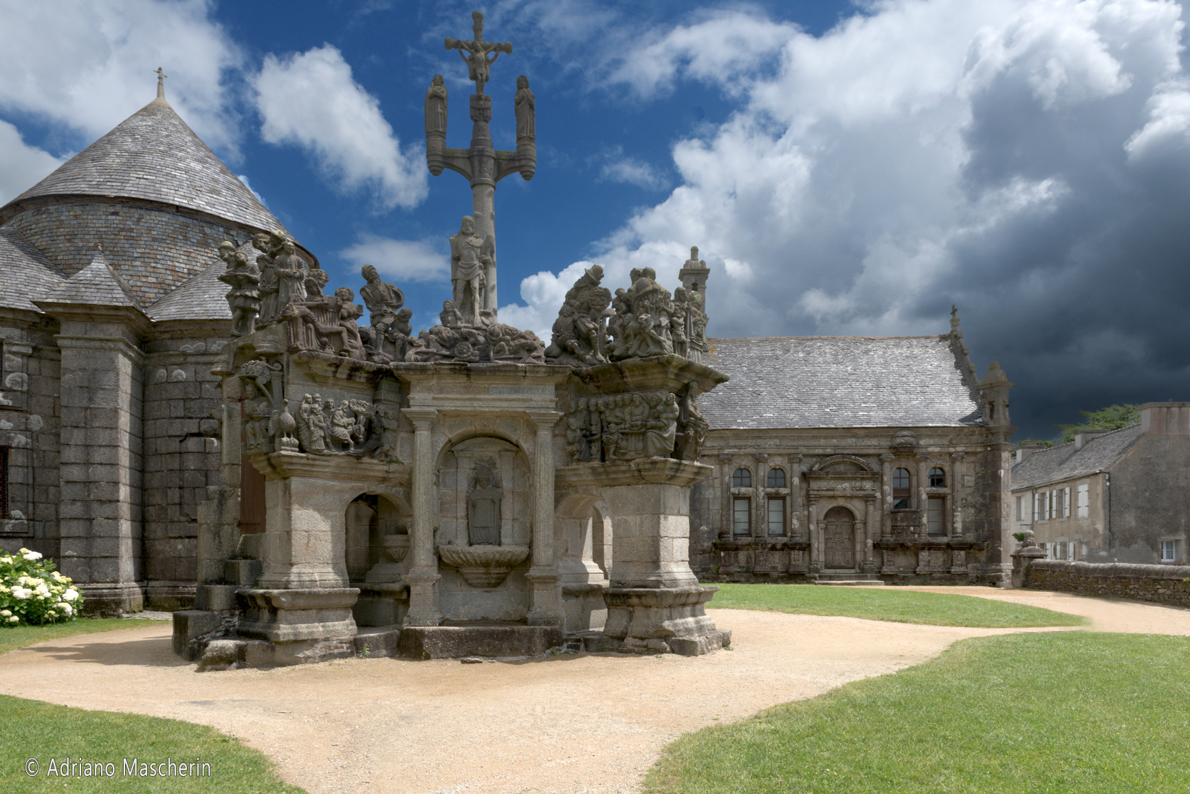 Guimiliau