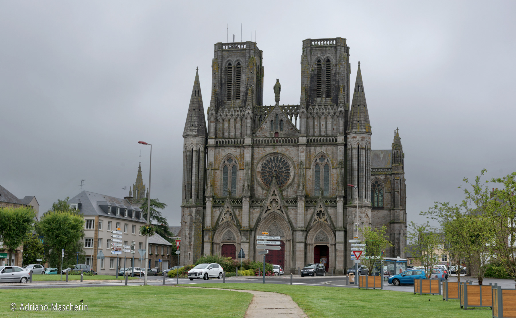 Avranches - Eglise N.D. des Champs