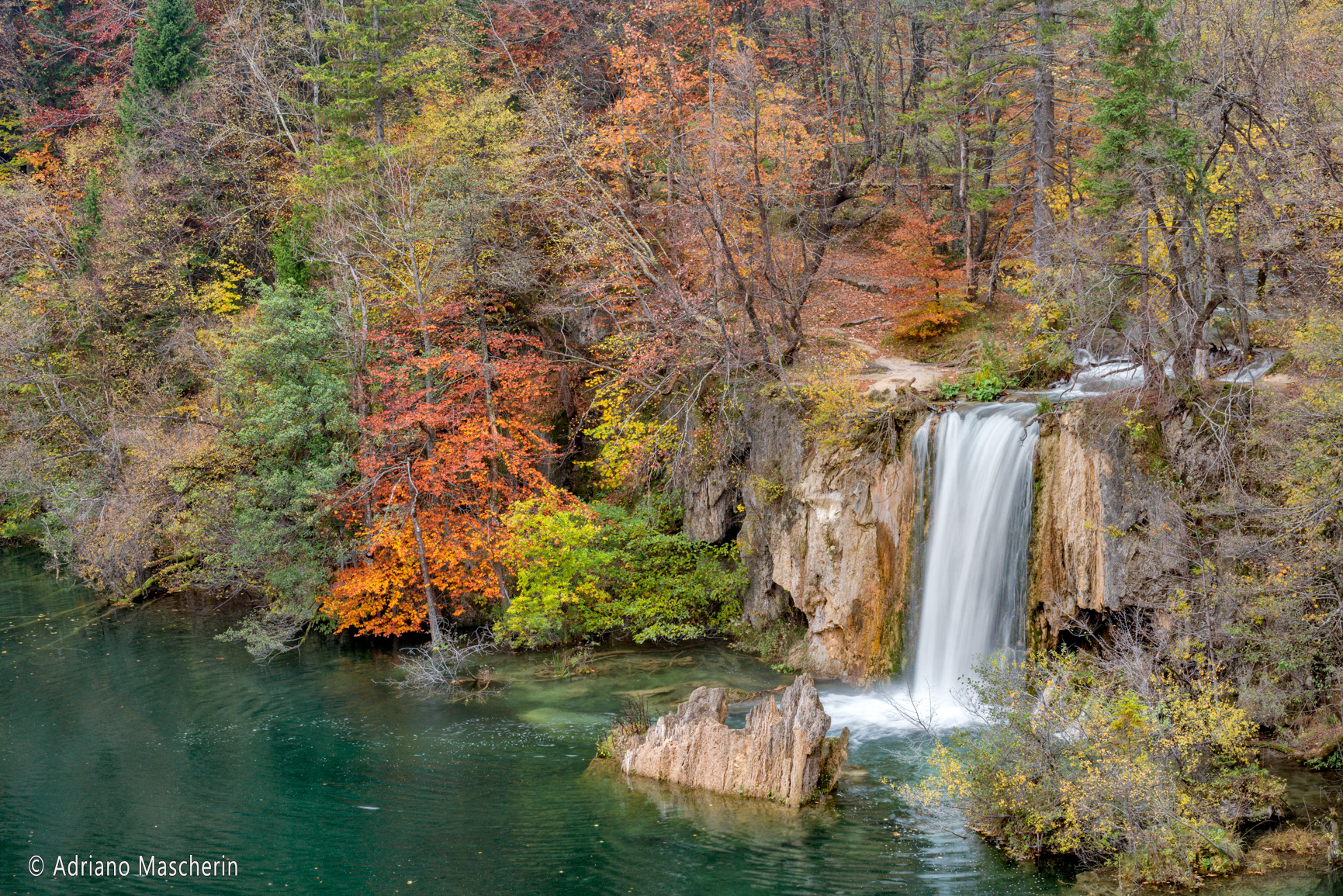 Cascata sul Malo Jezero - Waterfall on the Malo Jezero