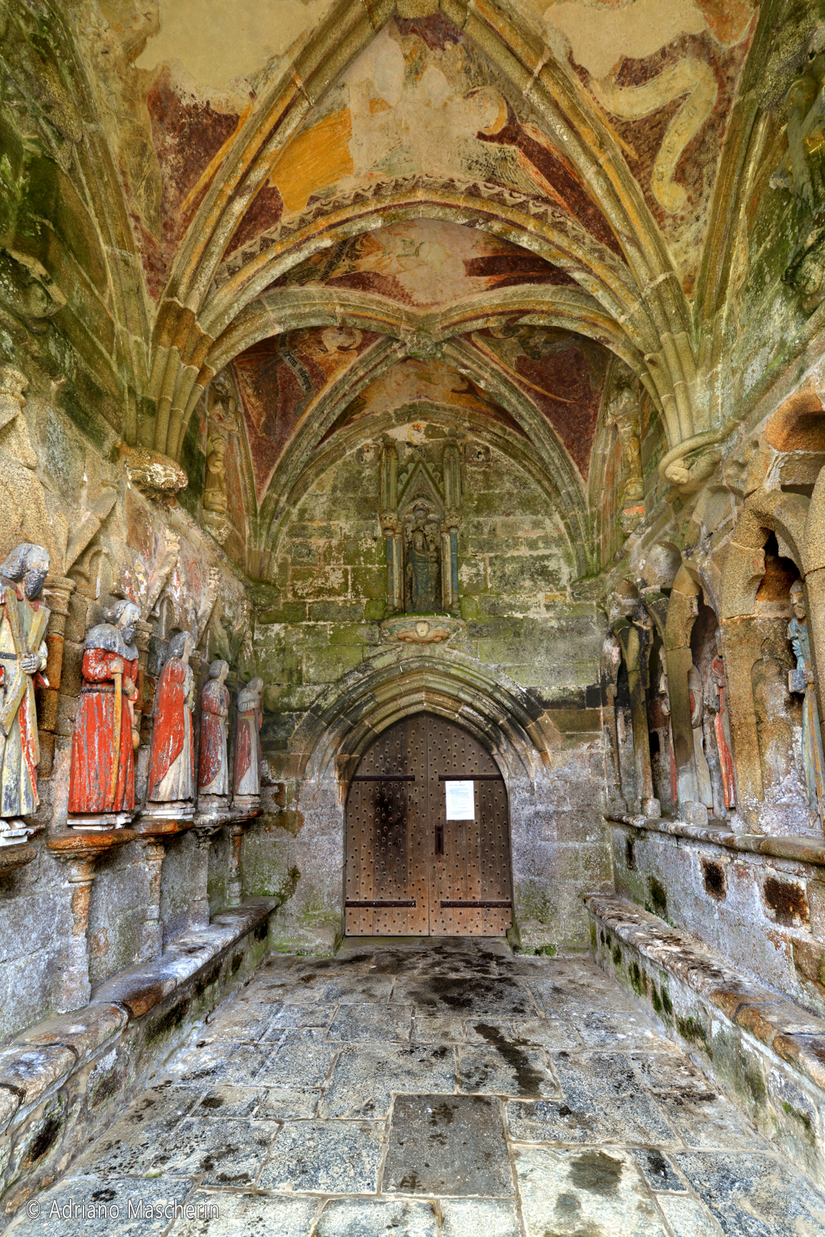 Plouha - Cappella Kermaria an Iskuit portico