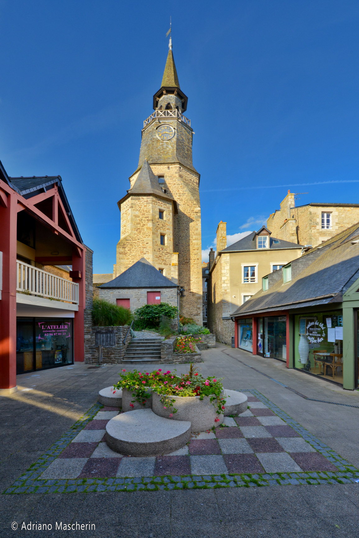 Dinan - Torre dell'orologio - Clock tower