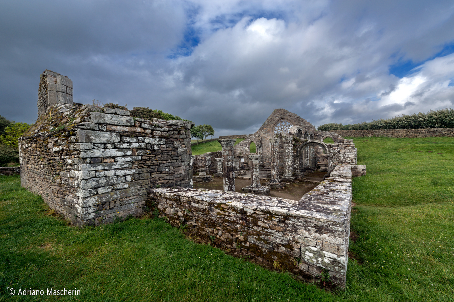 Plovan - Rovine chiesa di Languidou - Ruins church of Languidou